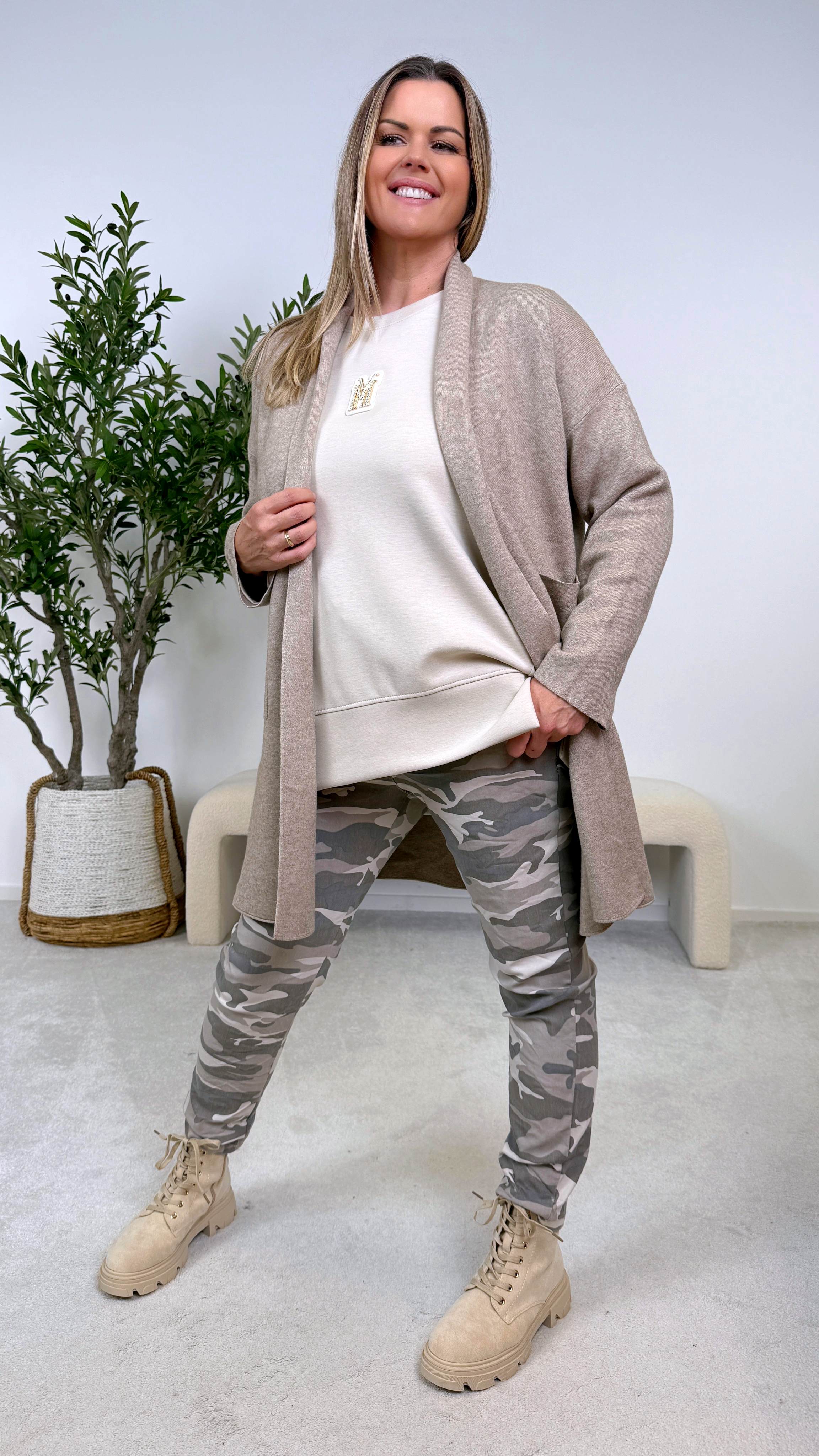 Strickjacke Frosty Glow *Taupe*