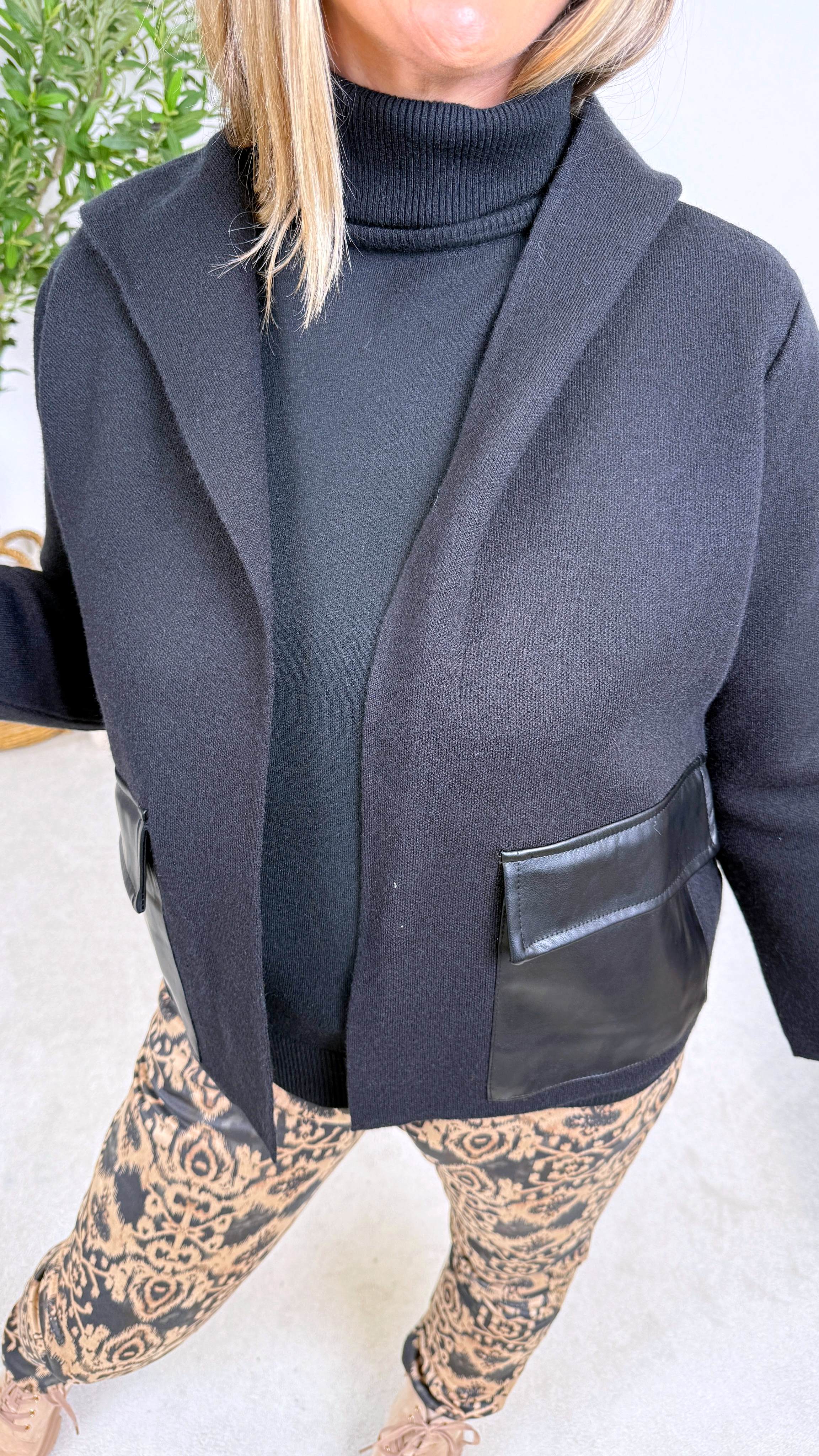 Strickjacke Layer Me Softly *Schwarz*