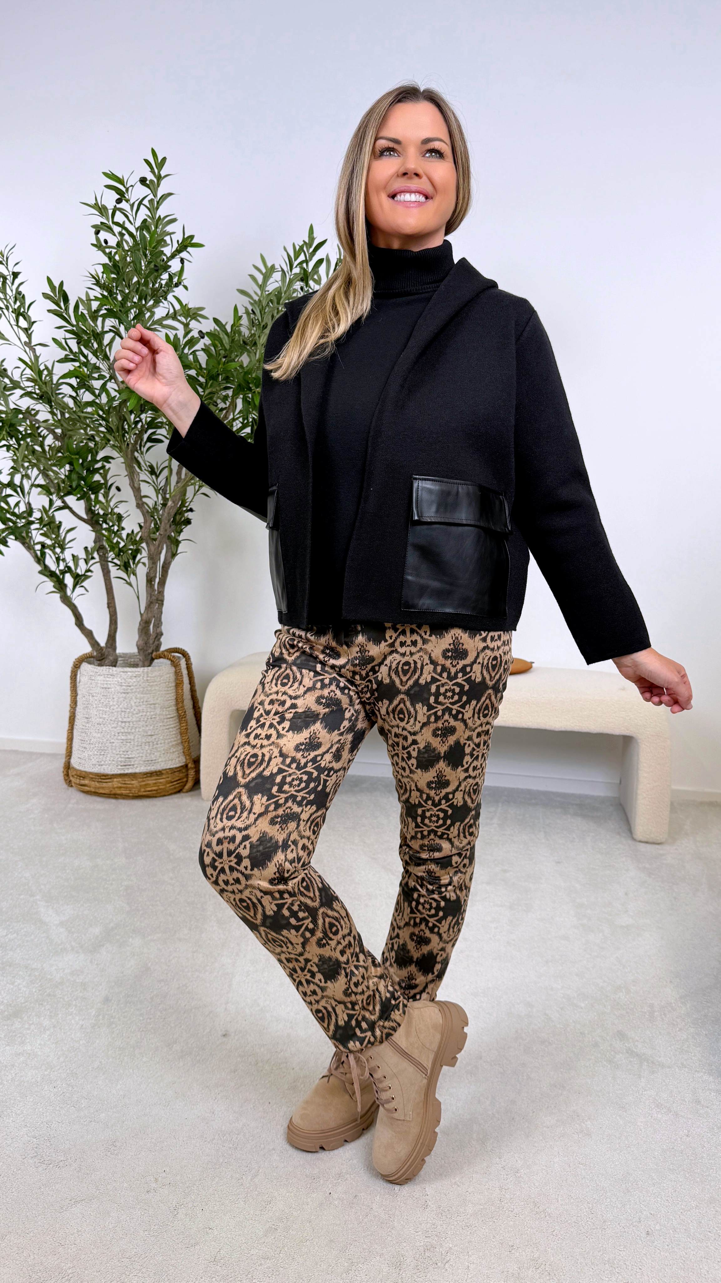 Strickjacke Layer Me Softly *Schwarz*