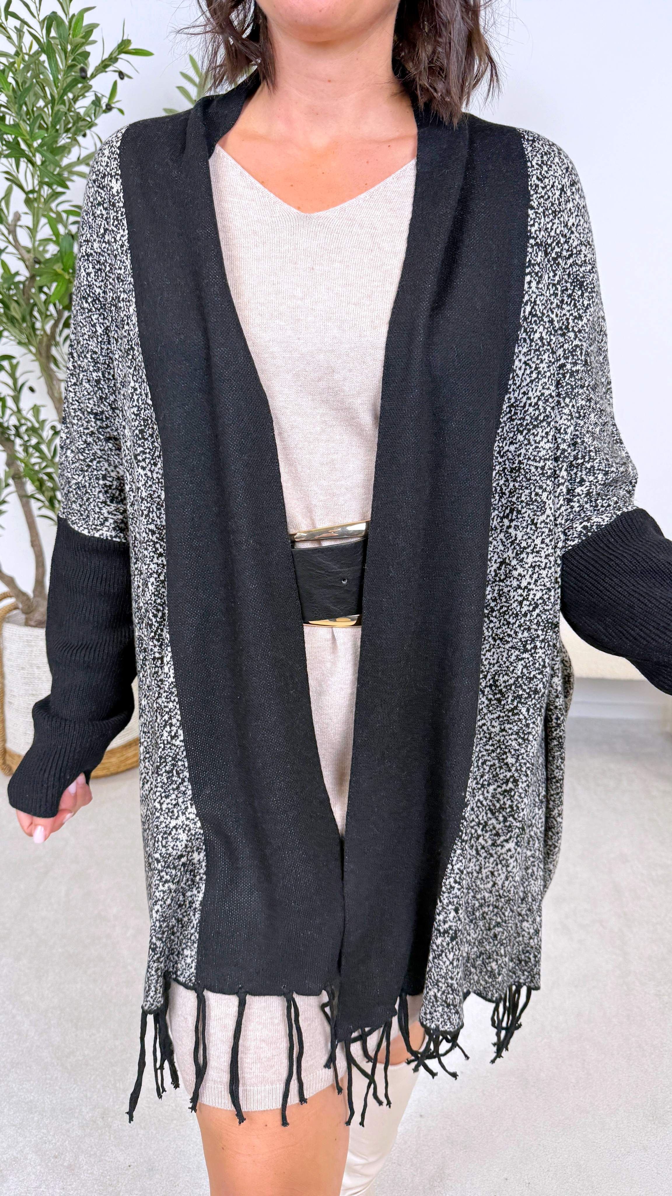 Cardigan Whisper Fringe (3 Farben)