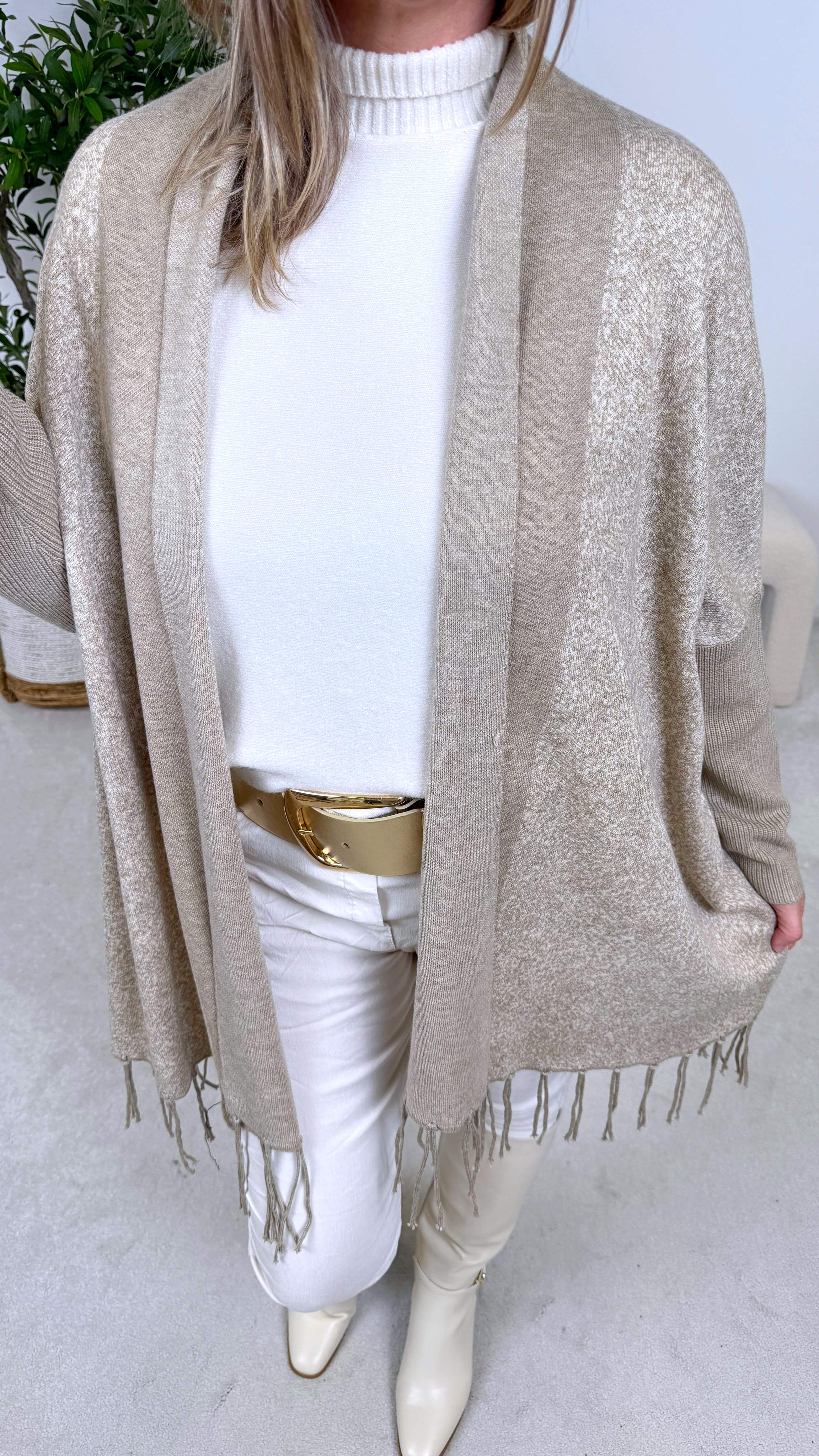 Cardigan Whisper Fringe (3 Farben)