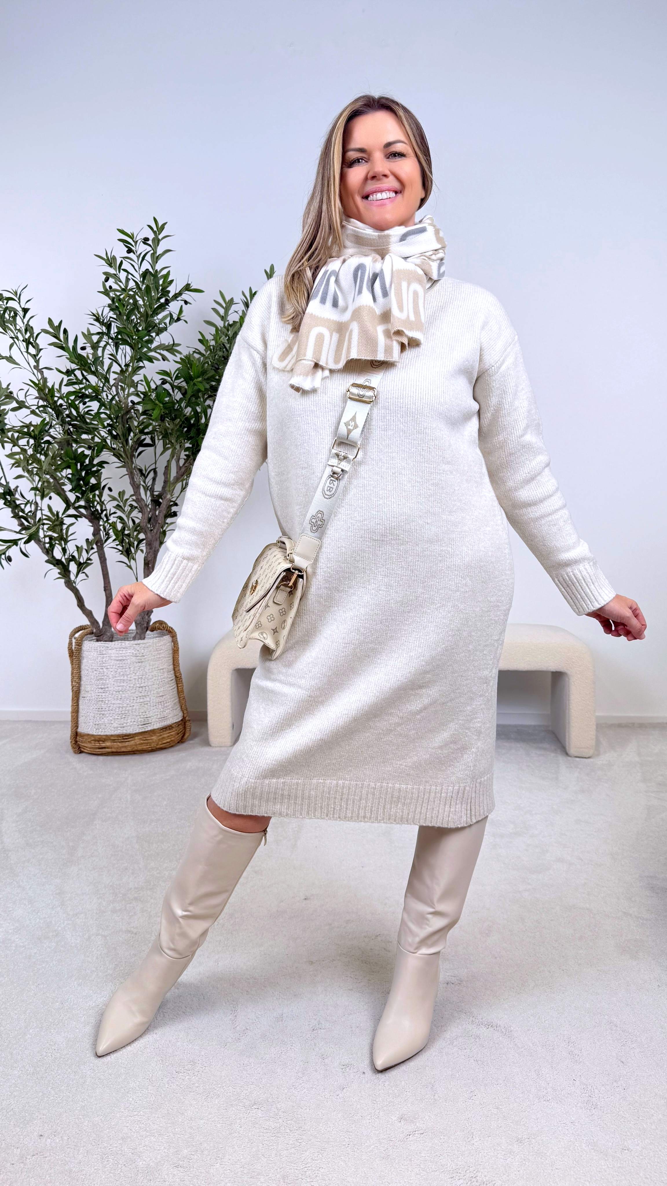 Strickkleid Winter Queen *Beige*