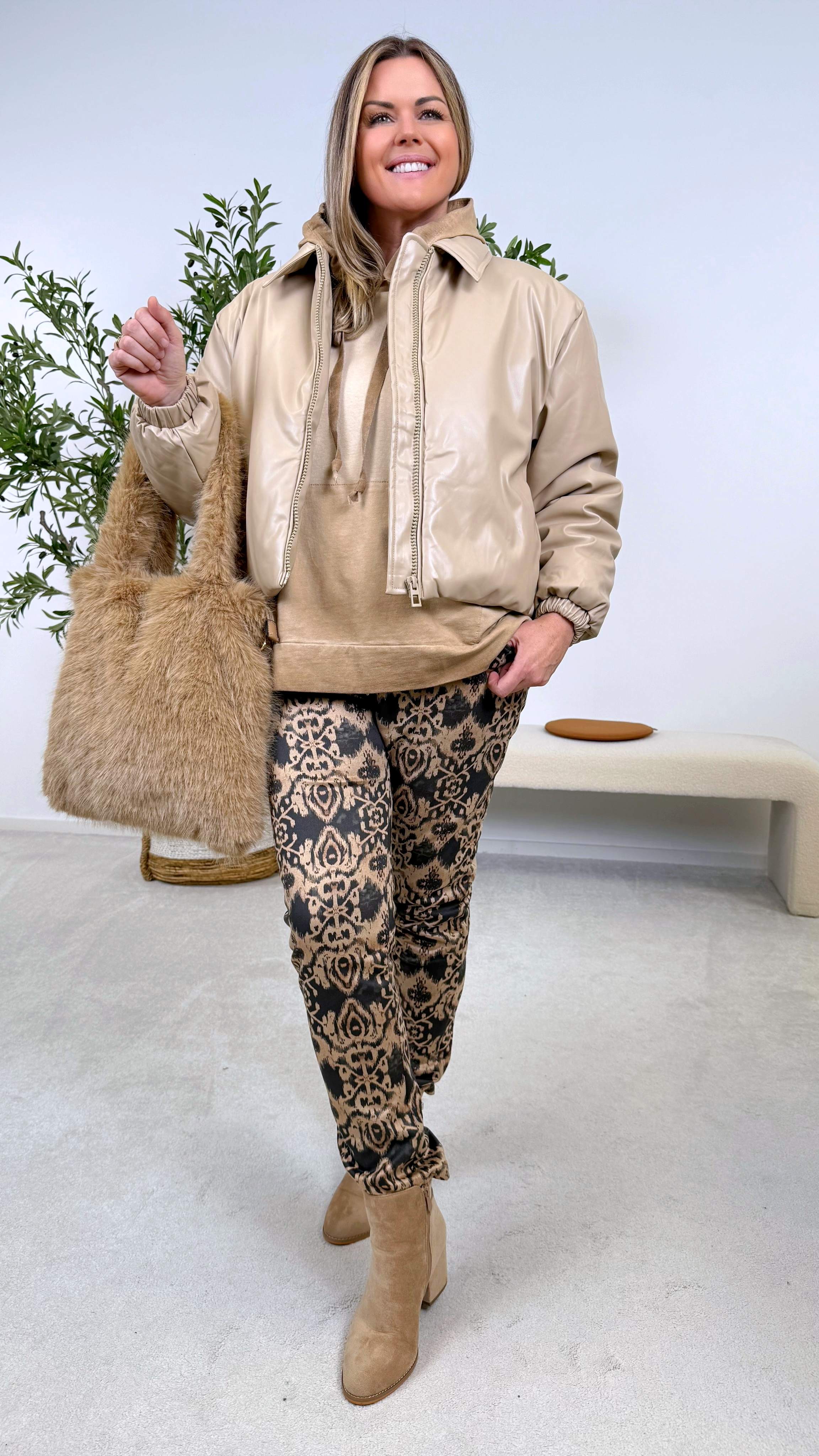 Kurze Jacke Mystic Diva *Beige* - Power of Princess