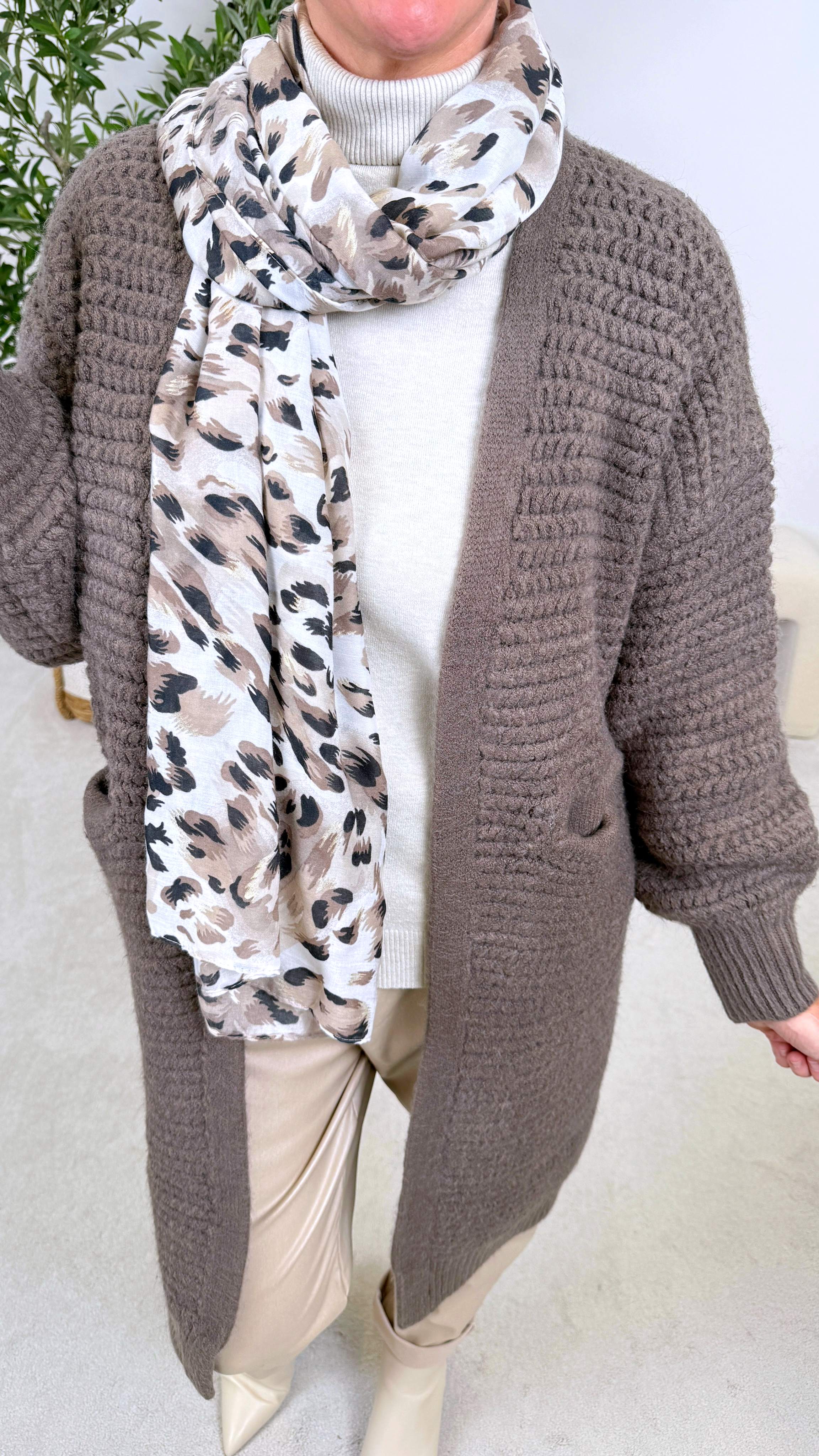 Strickjacke Woolly Vibe *Schoko*