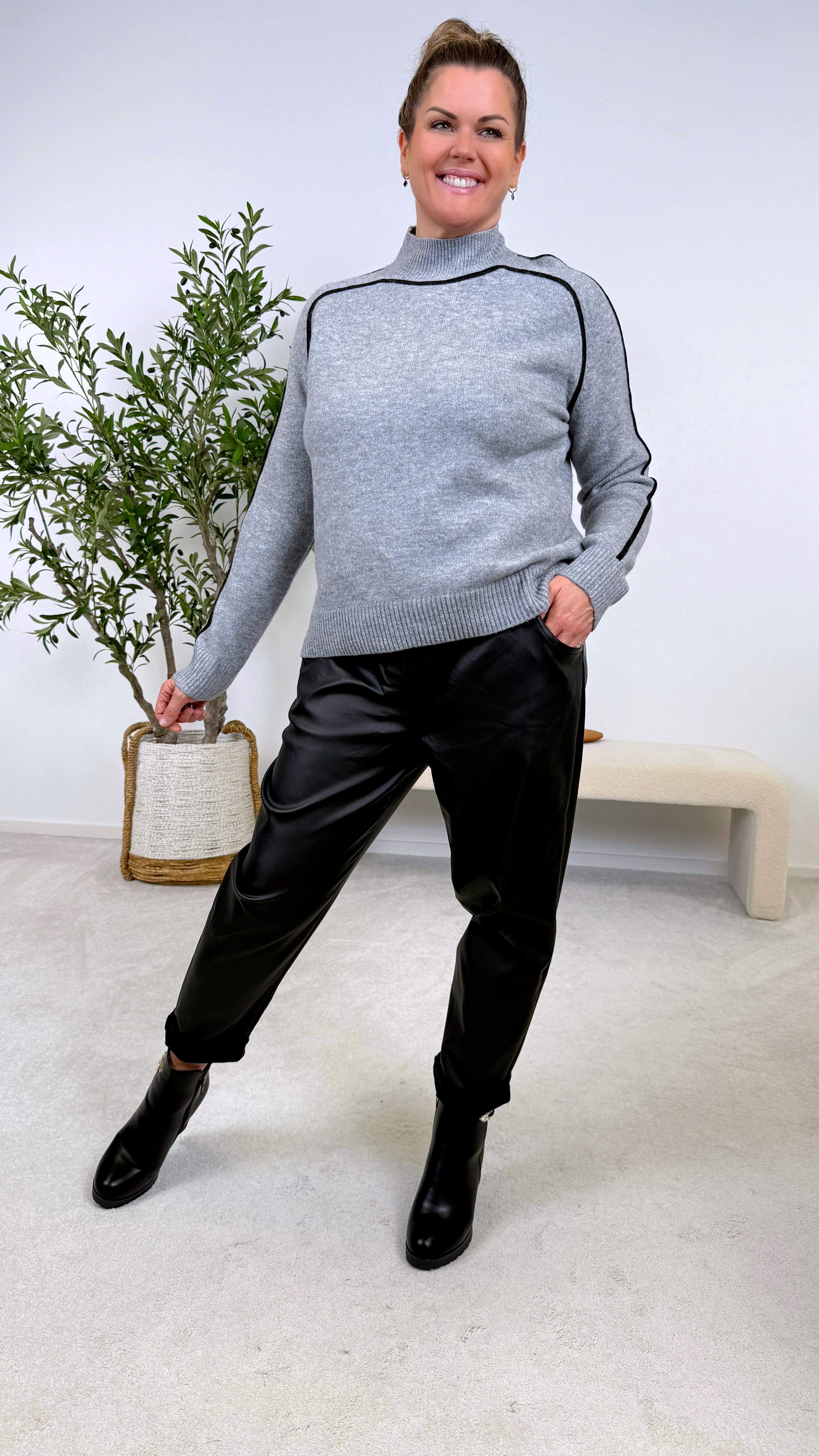 Strickpullover Louna *Grau*