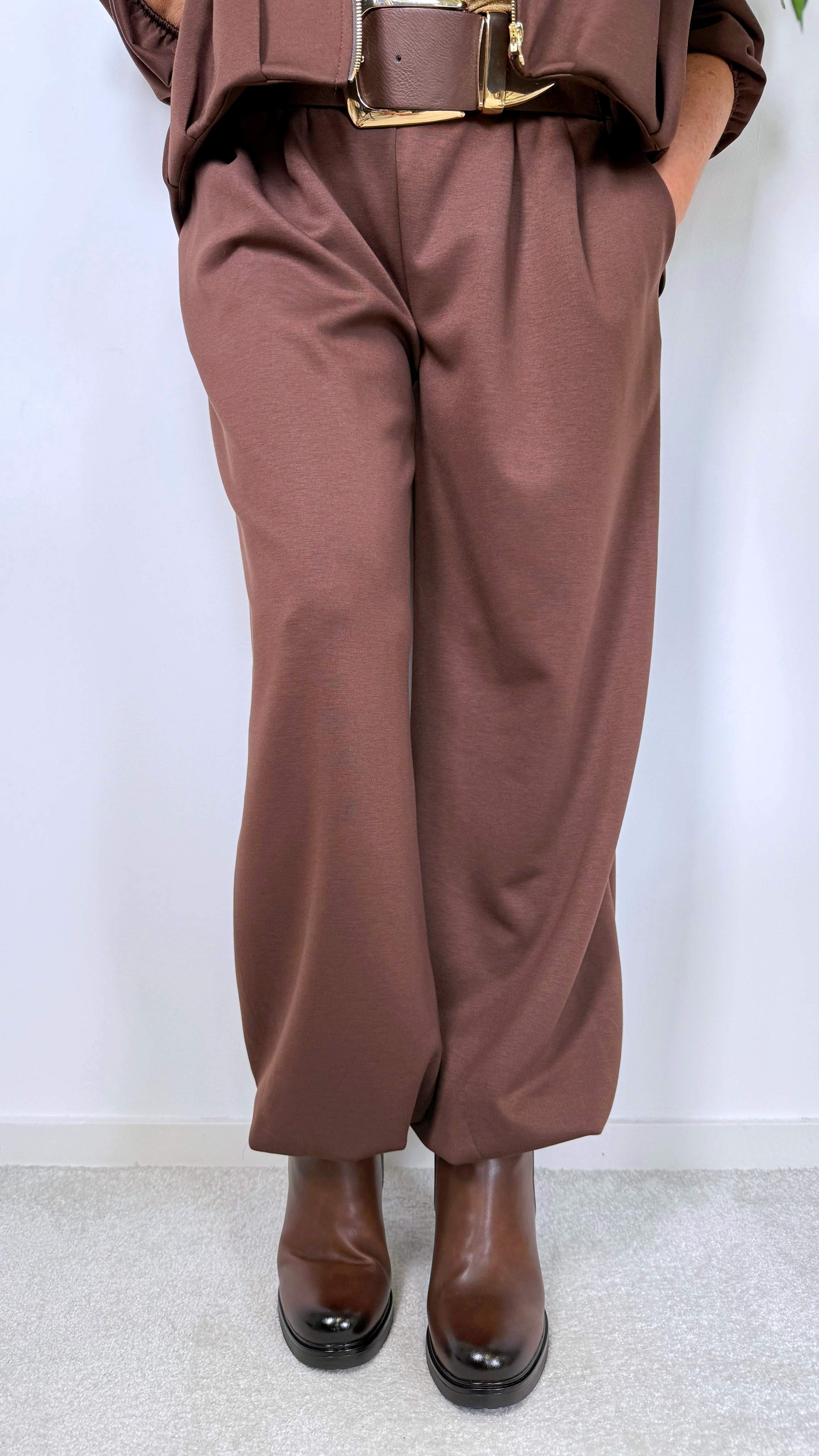 Hose Smooth Attitude *Schoko*