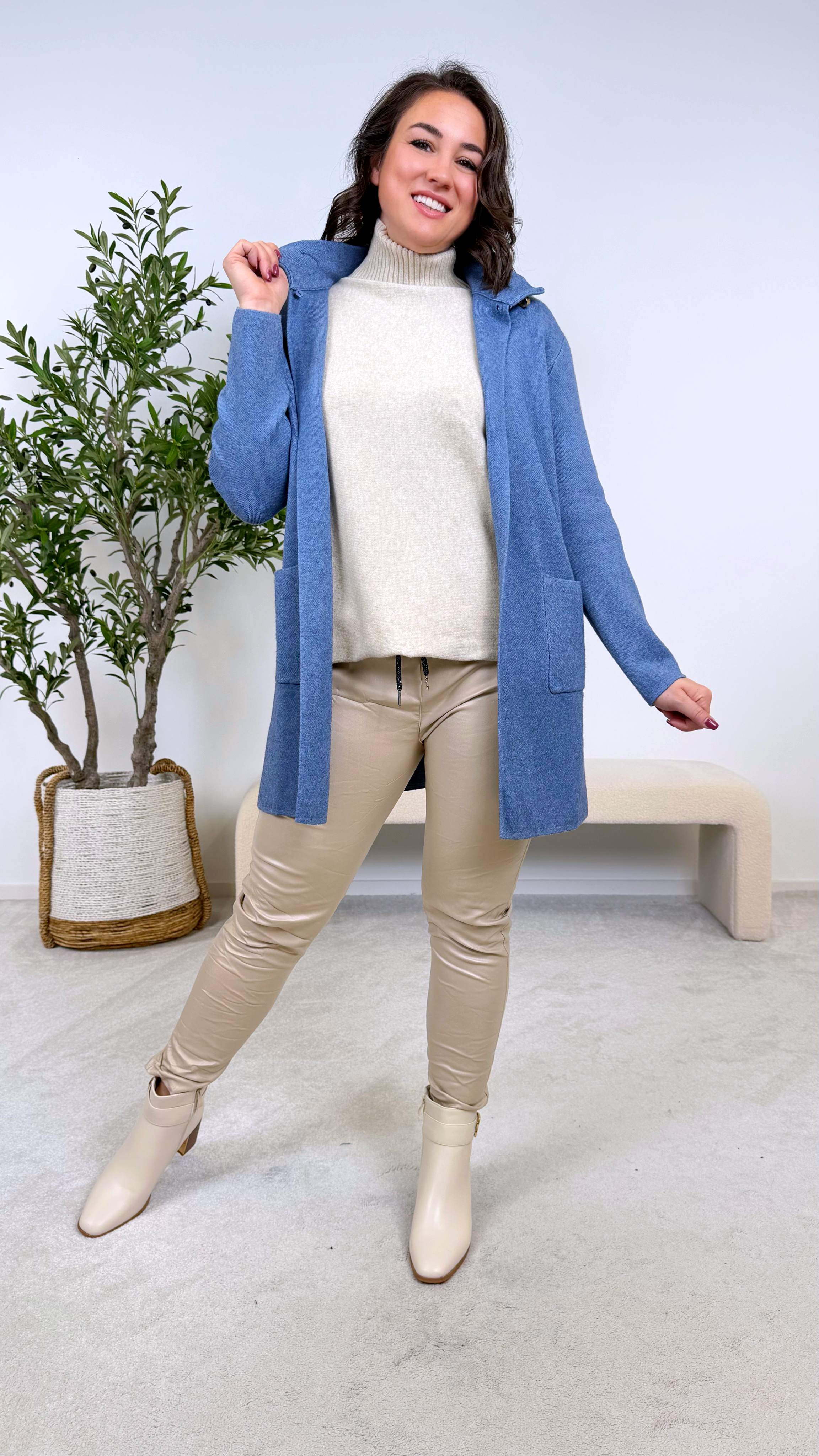 Strickjacke Royal Drape (7 Farben)