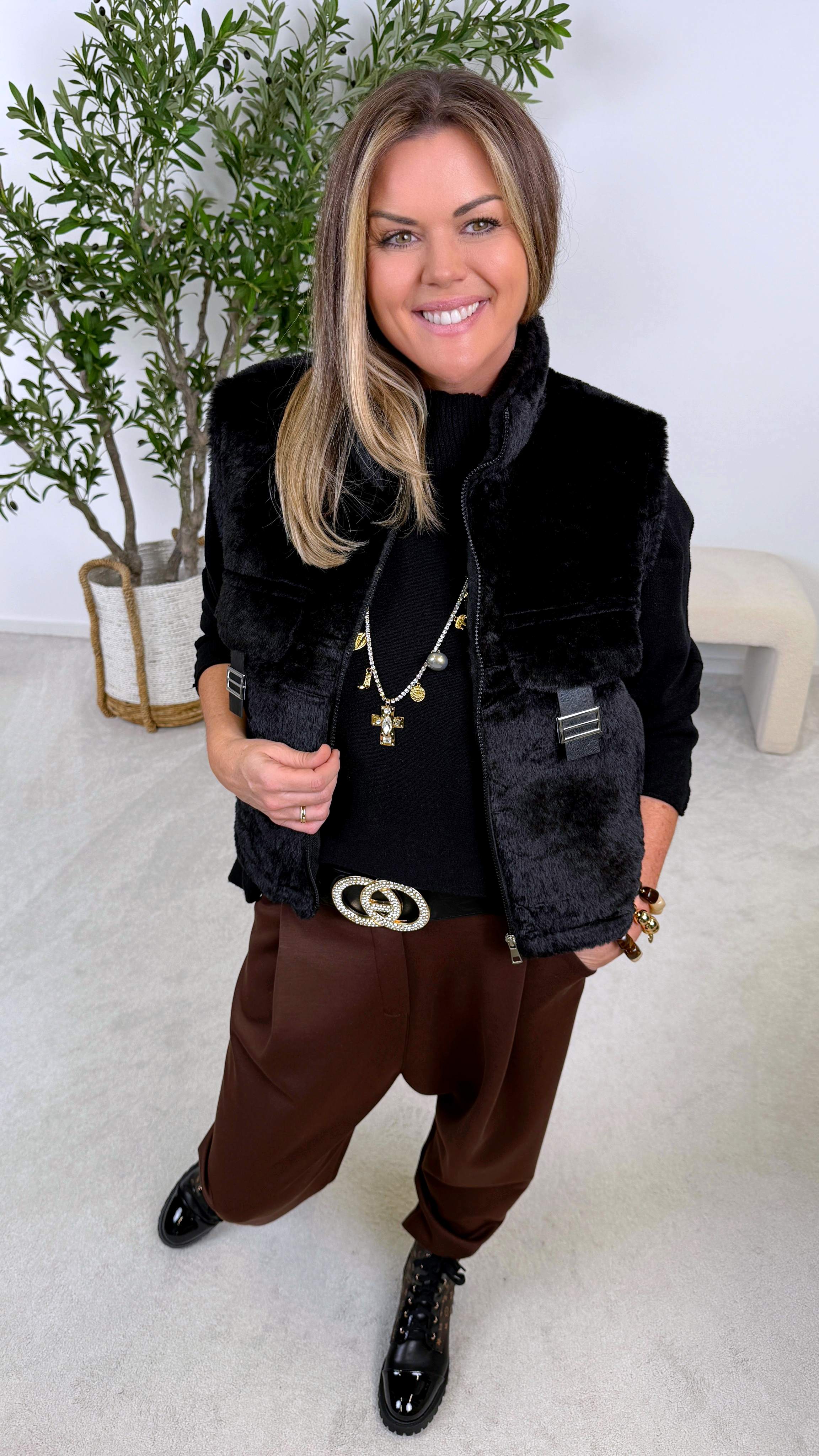 Kurze Fellweste Arden Cozy *Schwarz*