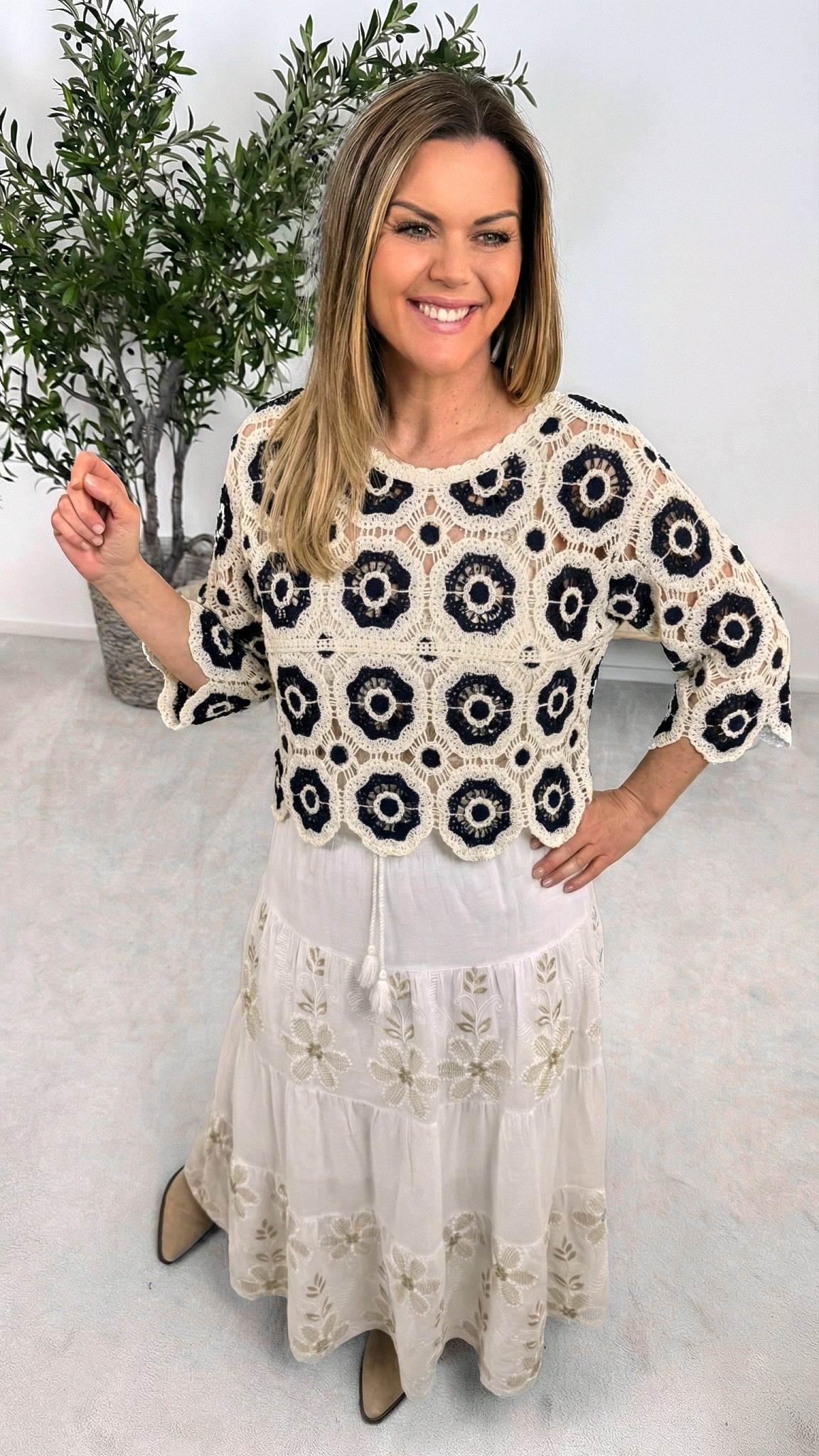 Häkelshirt Oasis Bloom *Dunkelblau*