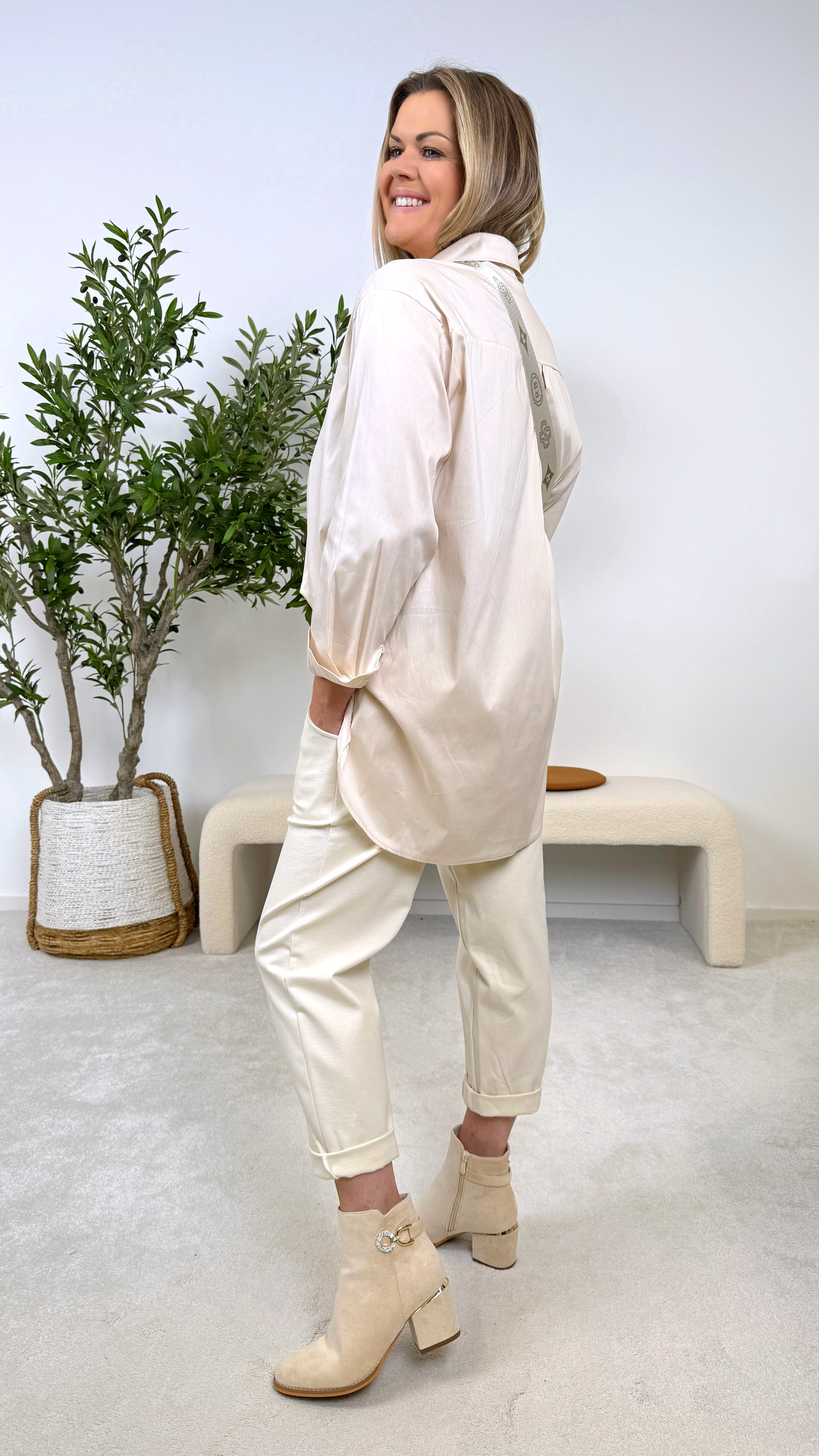 Bluse Sparkle Trim *Beige* - Power of Princess