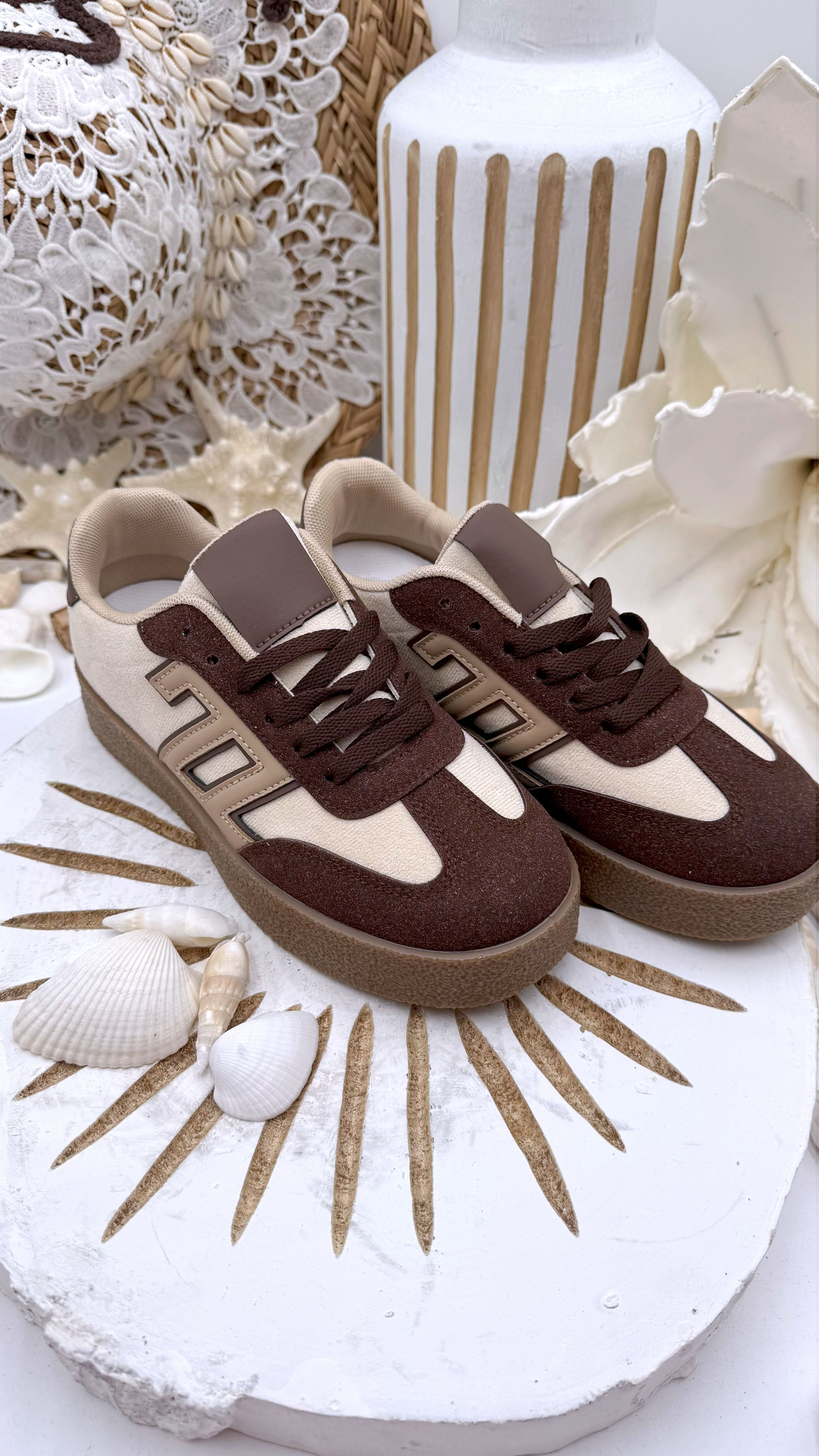Sneaker Caramel Chic