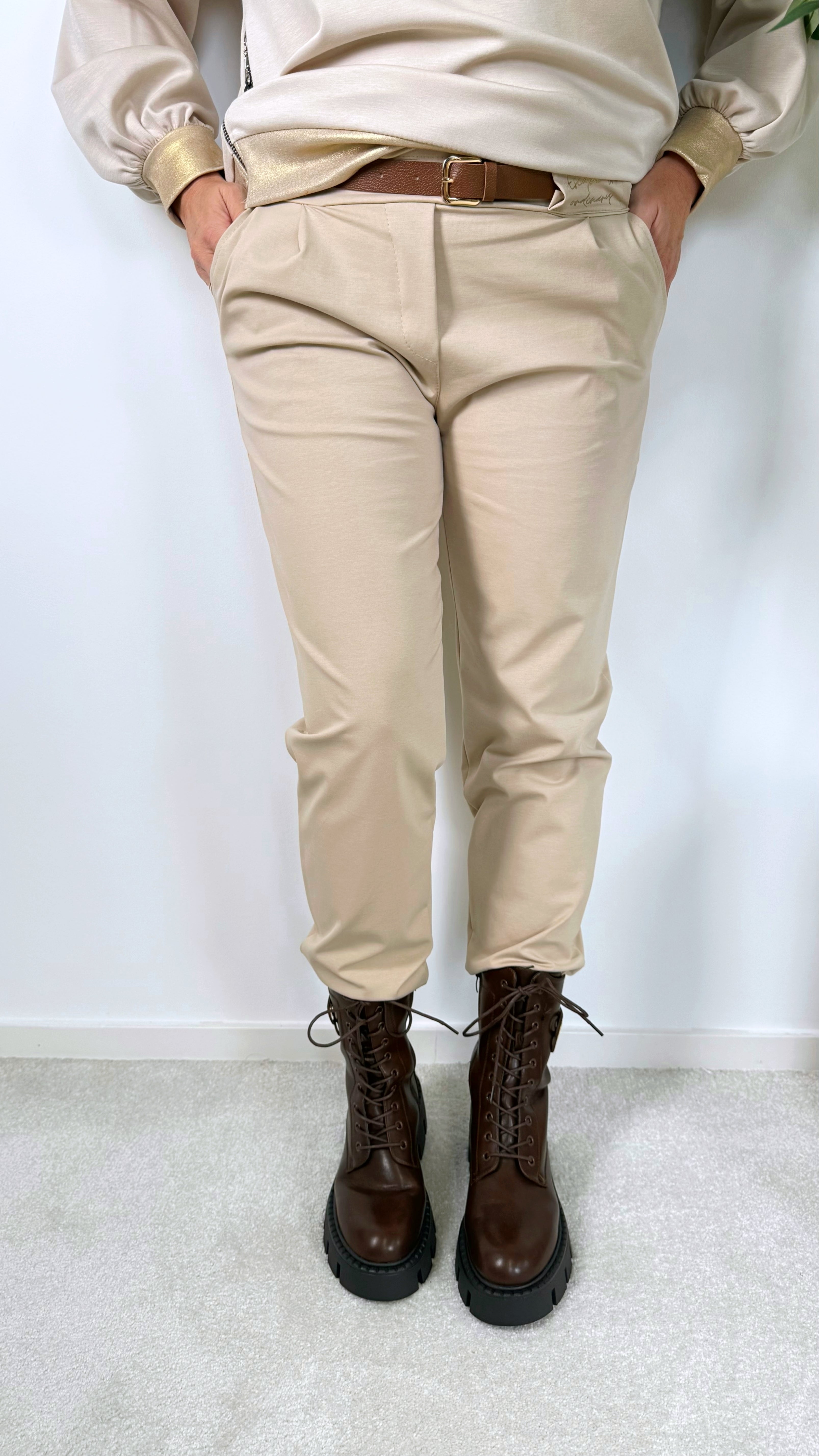 Sweathose Escape the ordinary (2 Farben) - Power of Princess