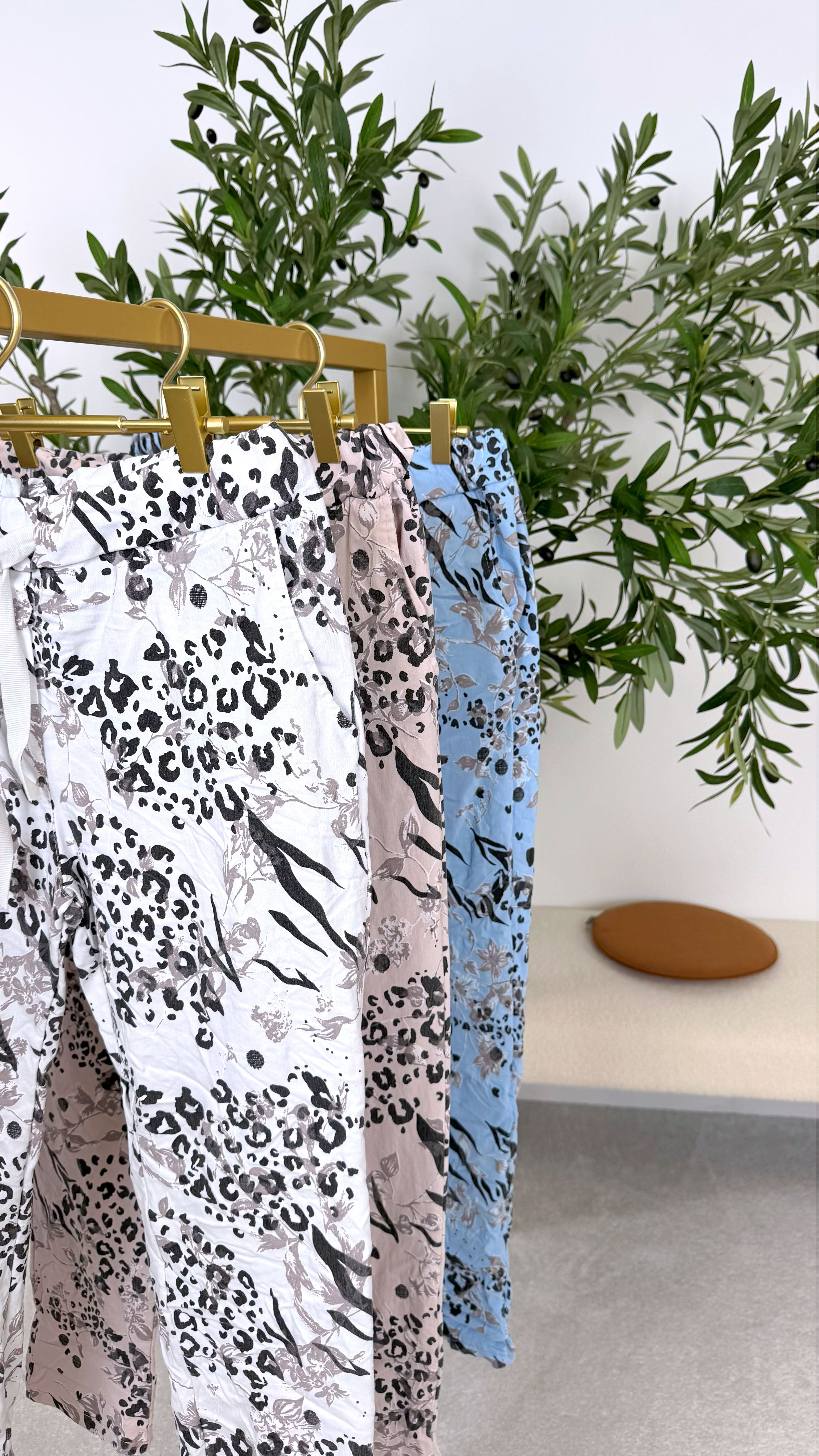 Jogpants Exotic Flower (7 Farben)