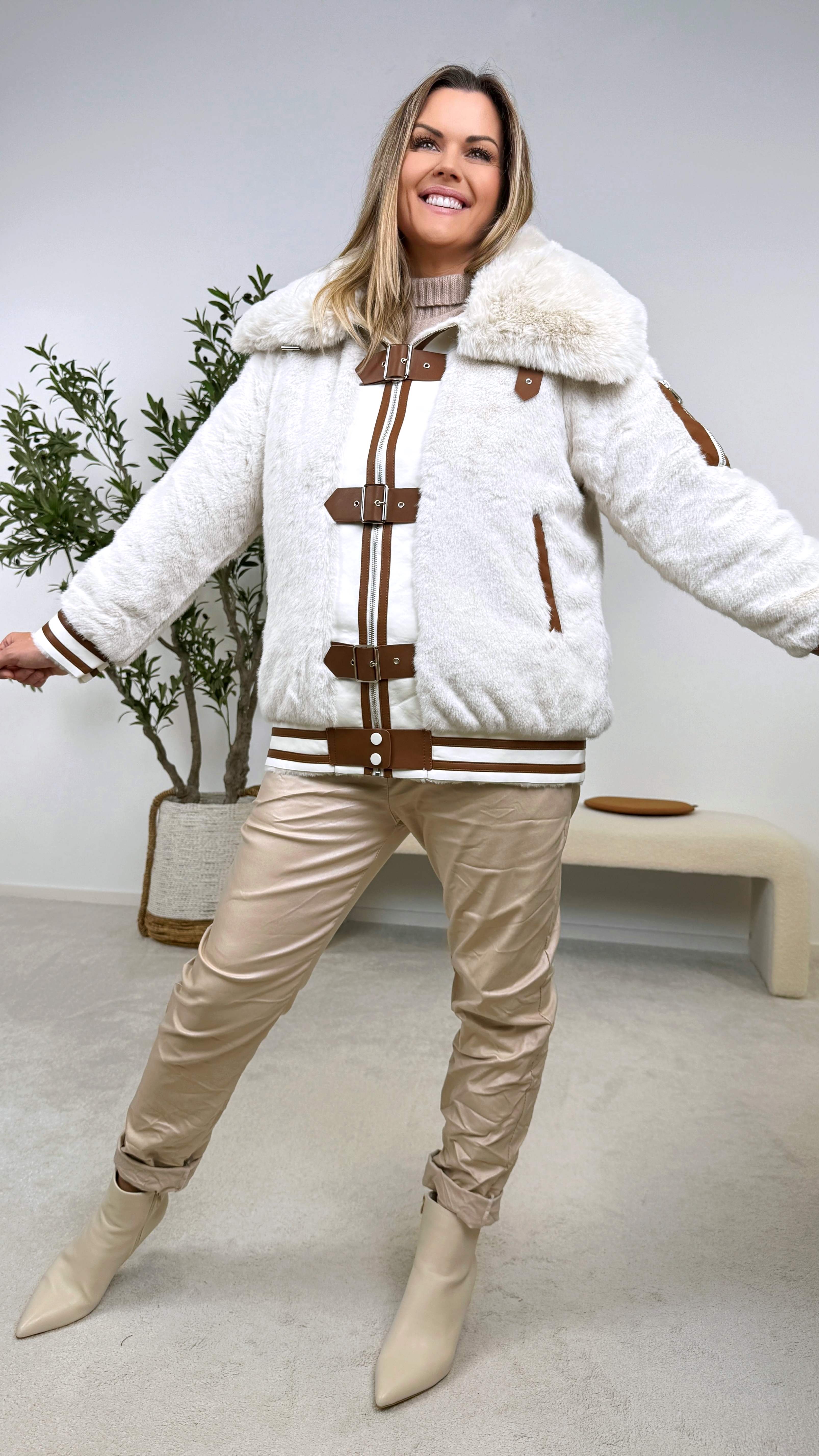 Jacke Frosty Charm *Beige* - Power of Princess