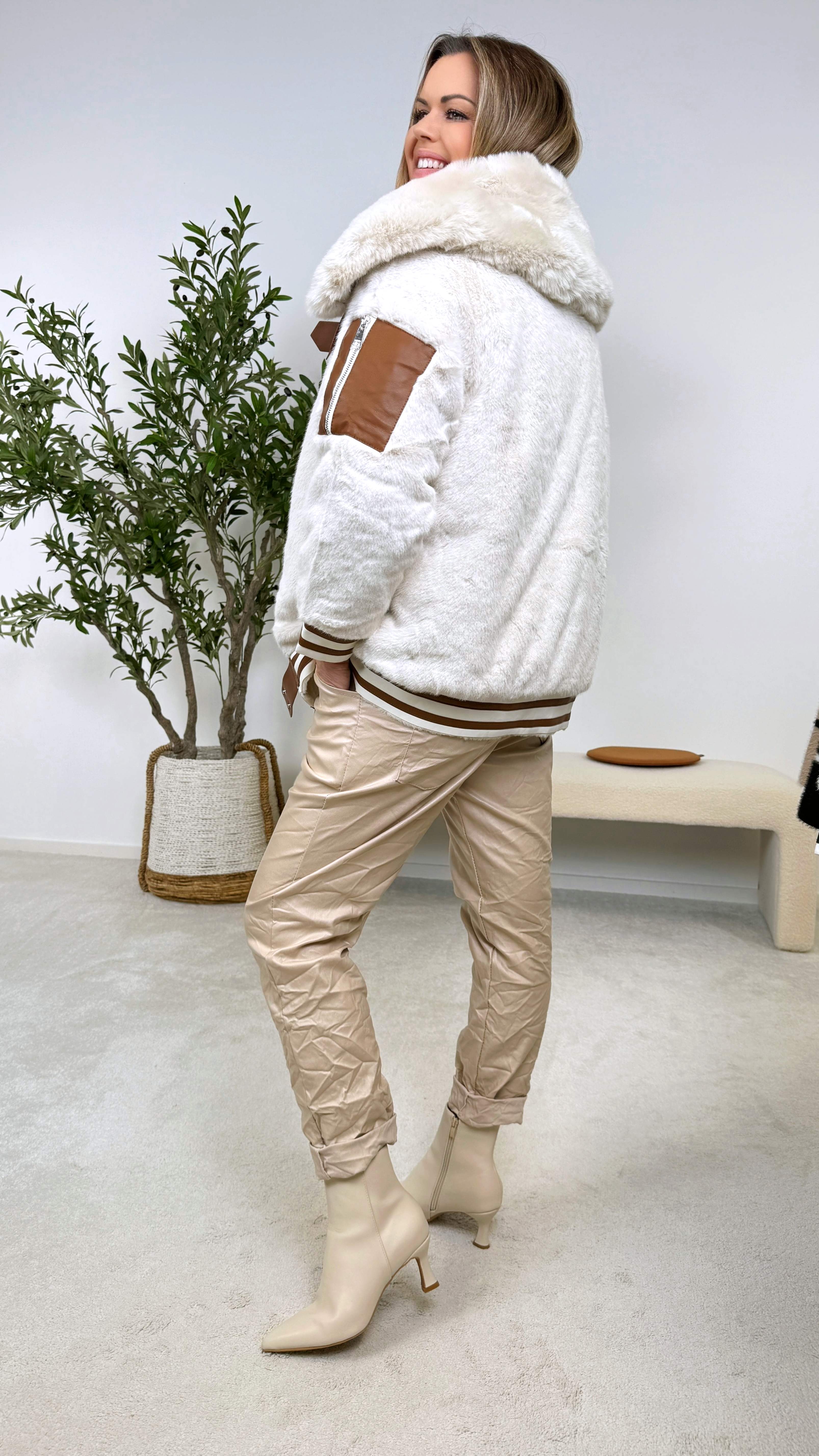 Jacke Frosty Charm *Beige* - Power of Princess