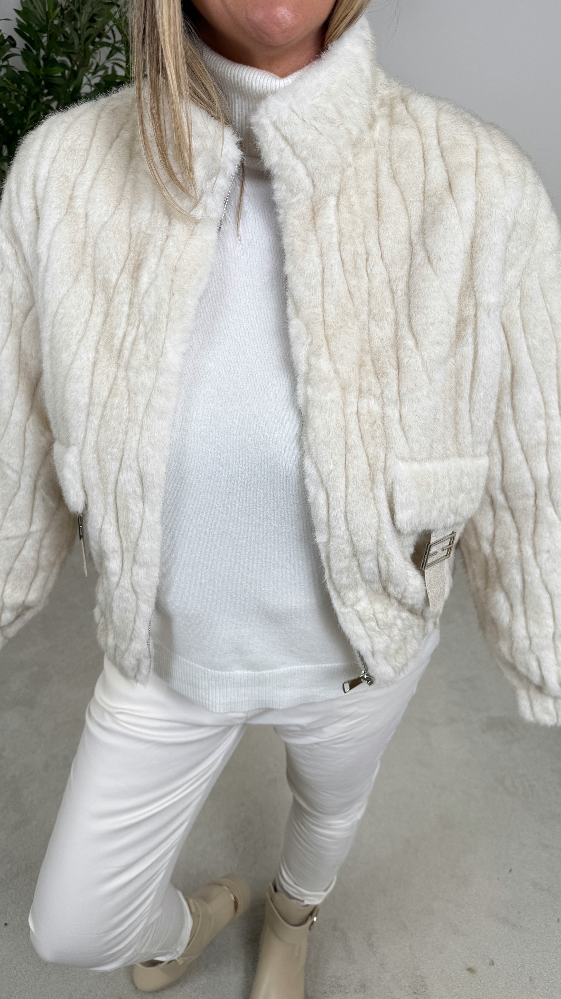 Kurze Jacke Auric Fur (3 Farben)