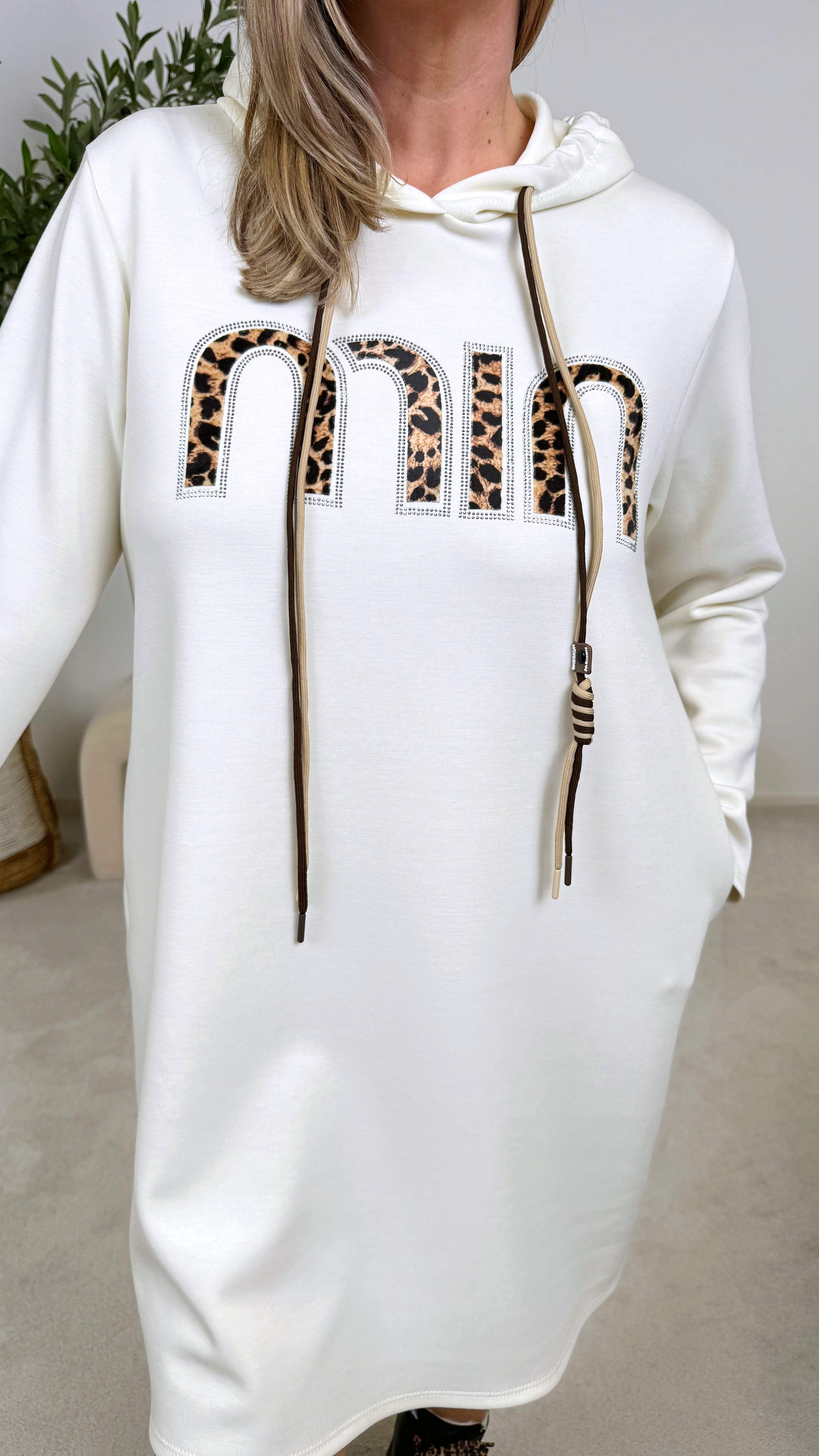 Long-Hoodie Leolita *Weiß* - Power of Princess