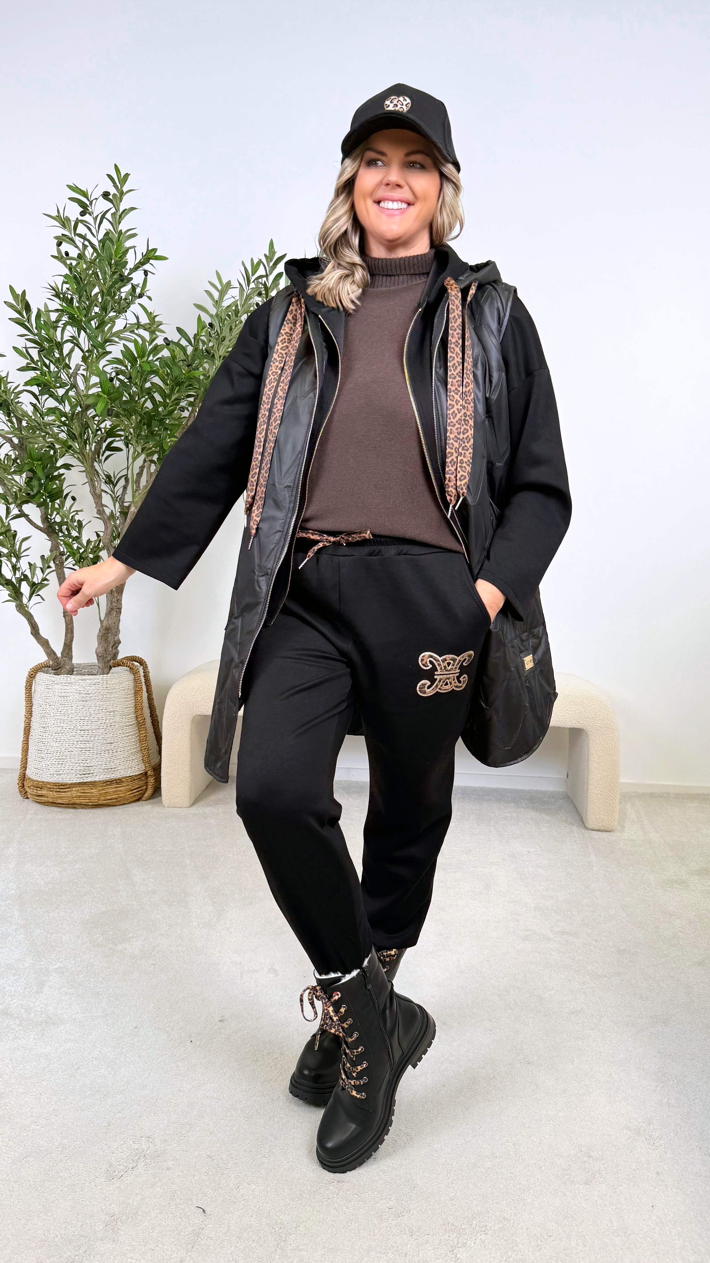 Weste Veluxe Vest *Schwarz*