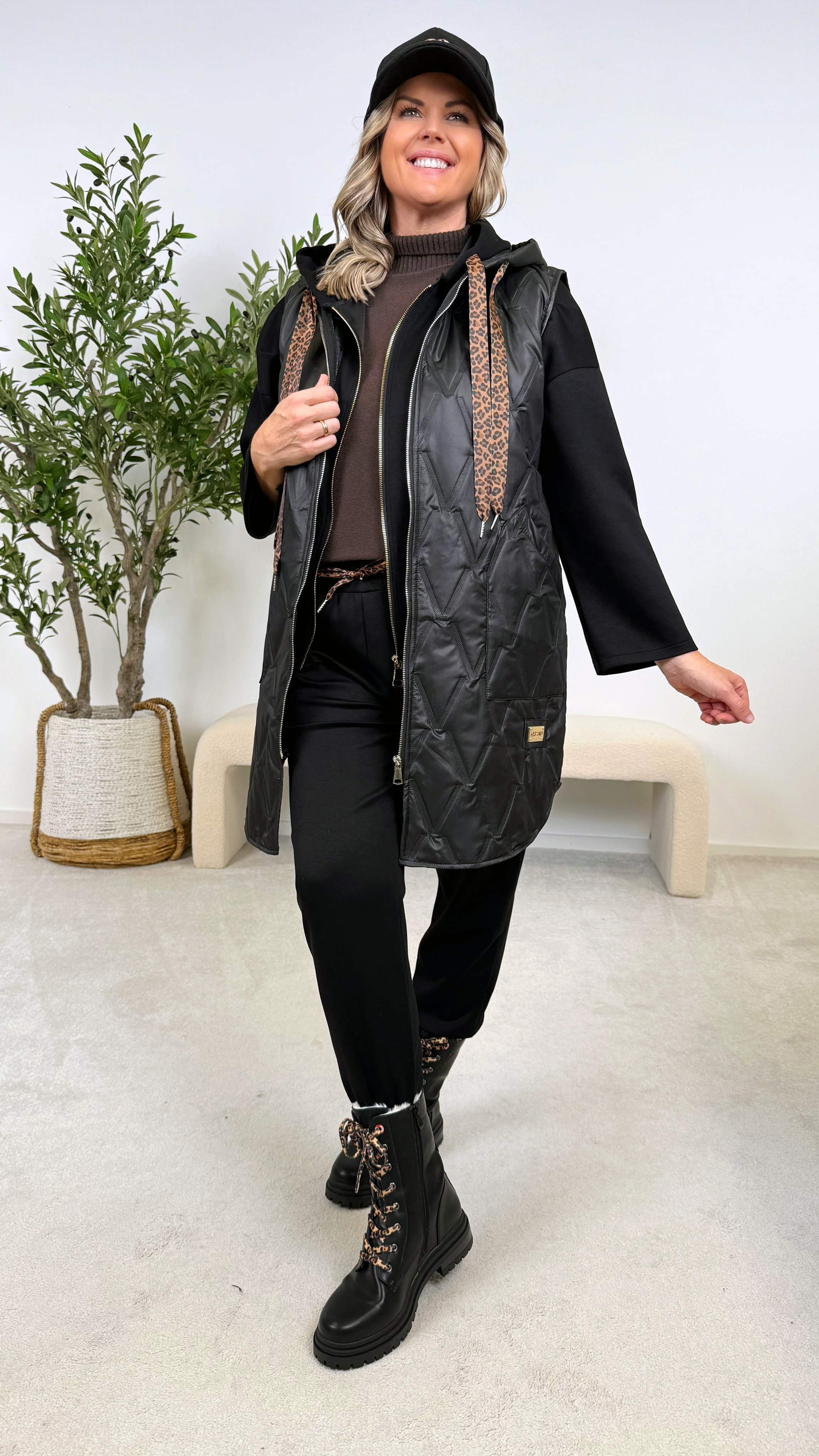 Weste Veluxe Vest *Schwarz*