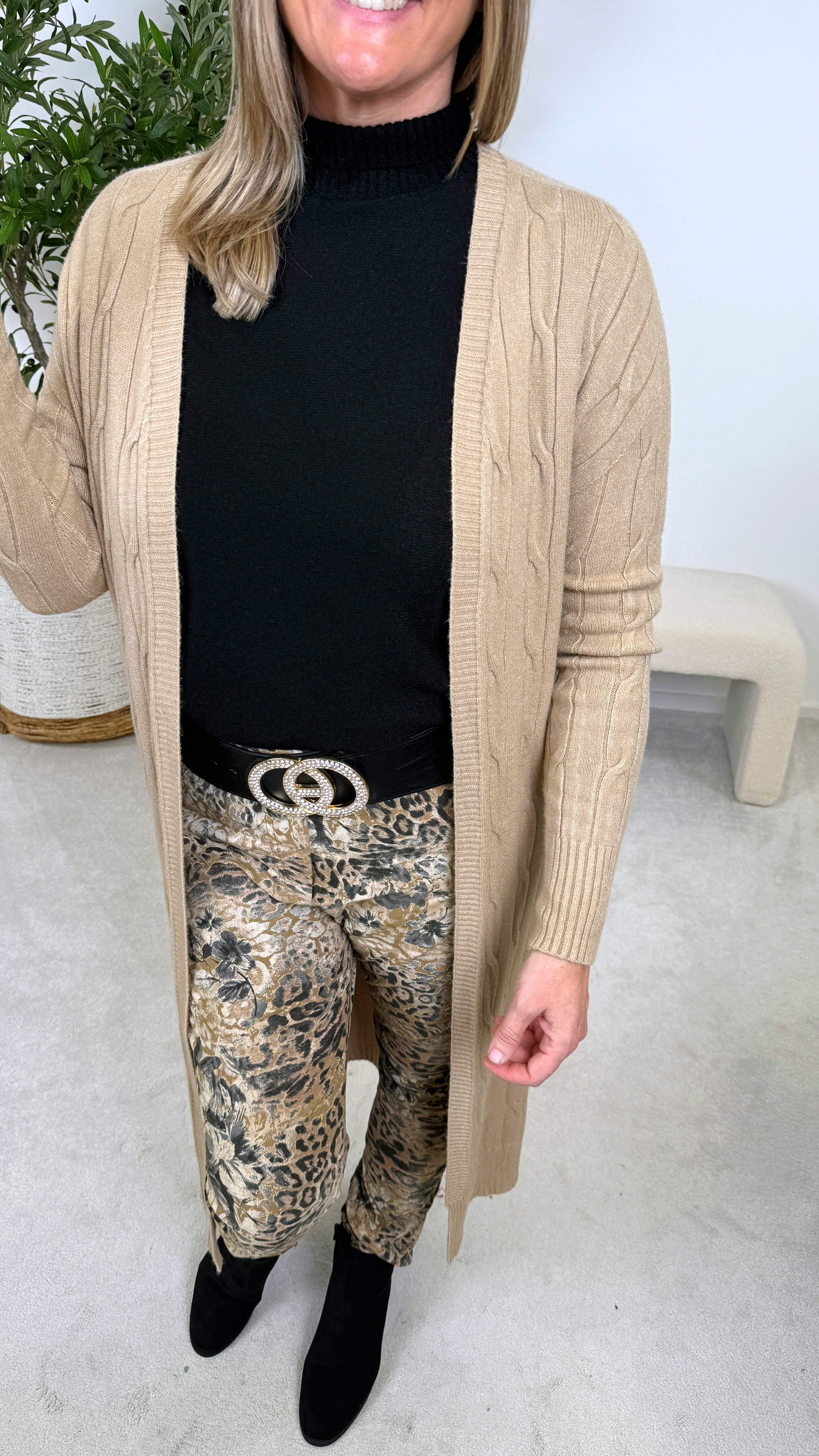 Strickjacke Woolen Grace (3 Farben)