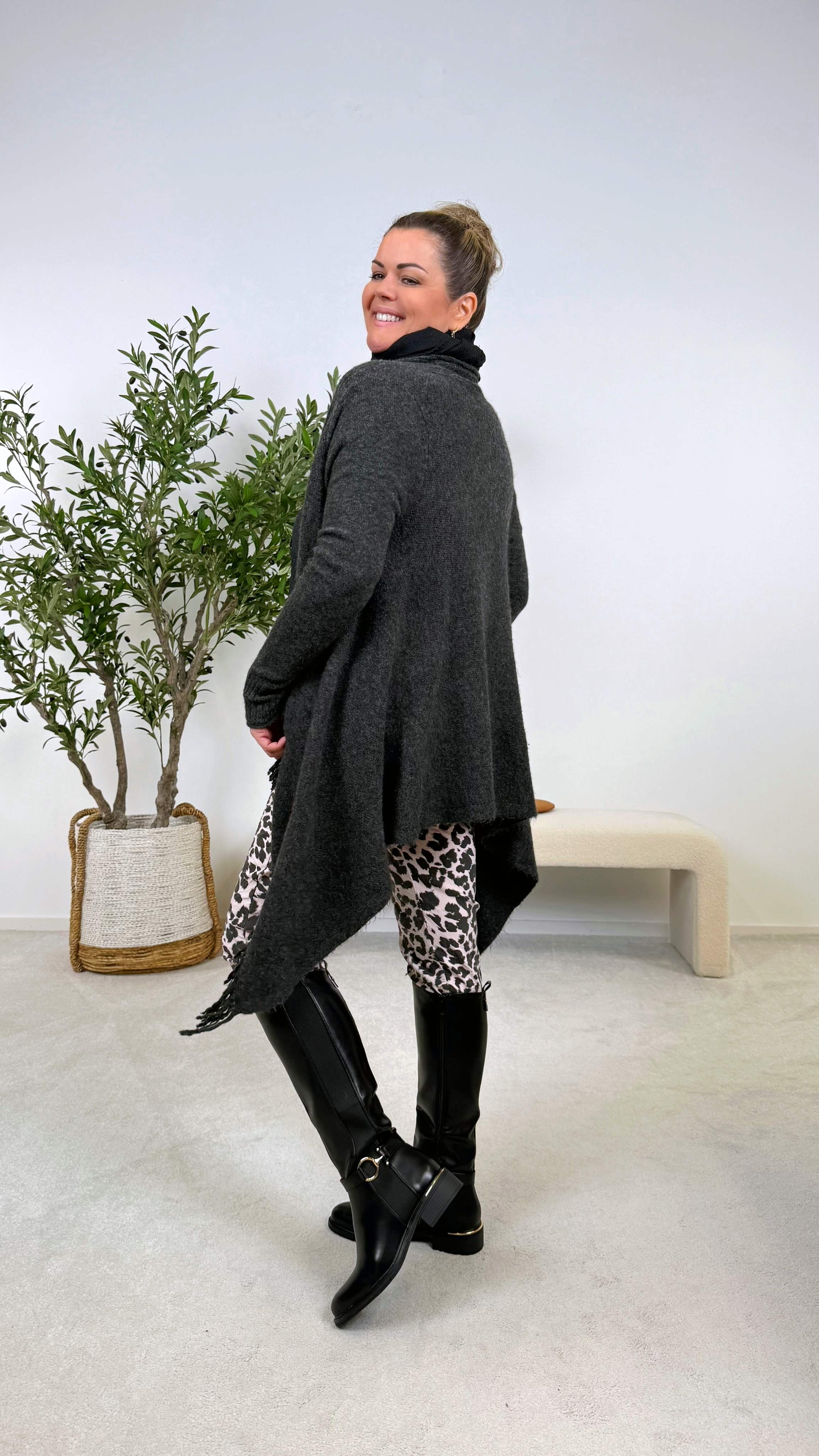 Strickjacke Eclipsa (5 Farben) - Power of Princess