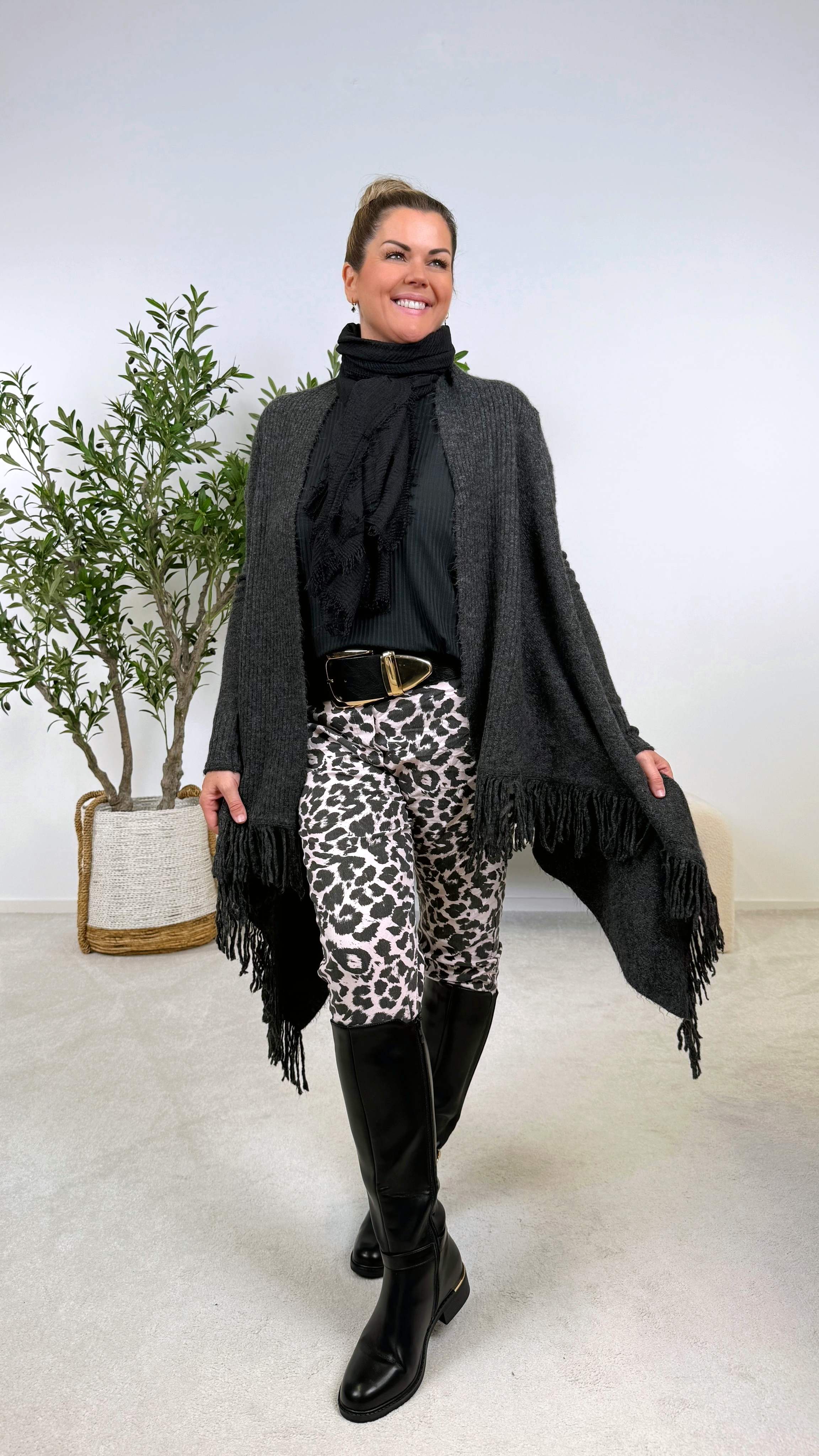 Strickjacke Eclipsa (5 Farben) - Power of Princess