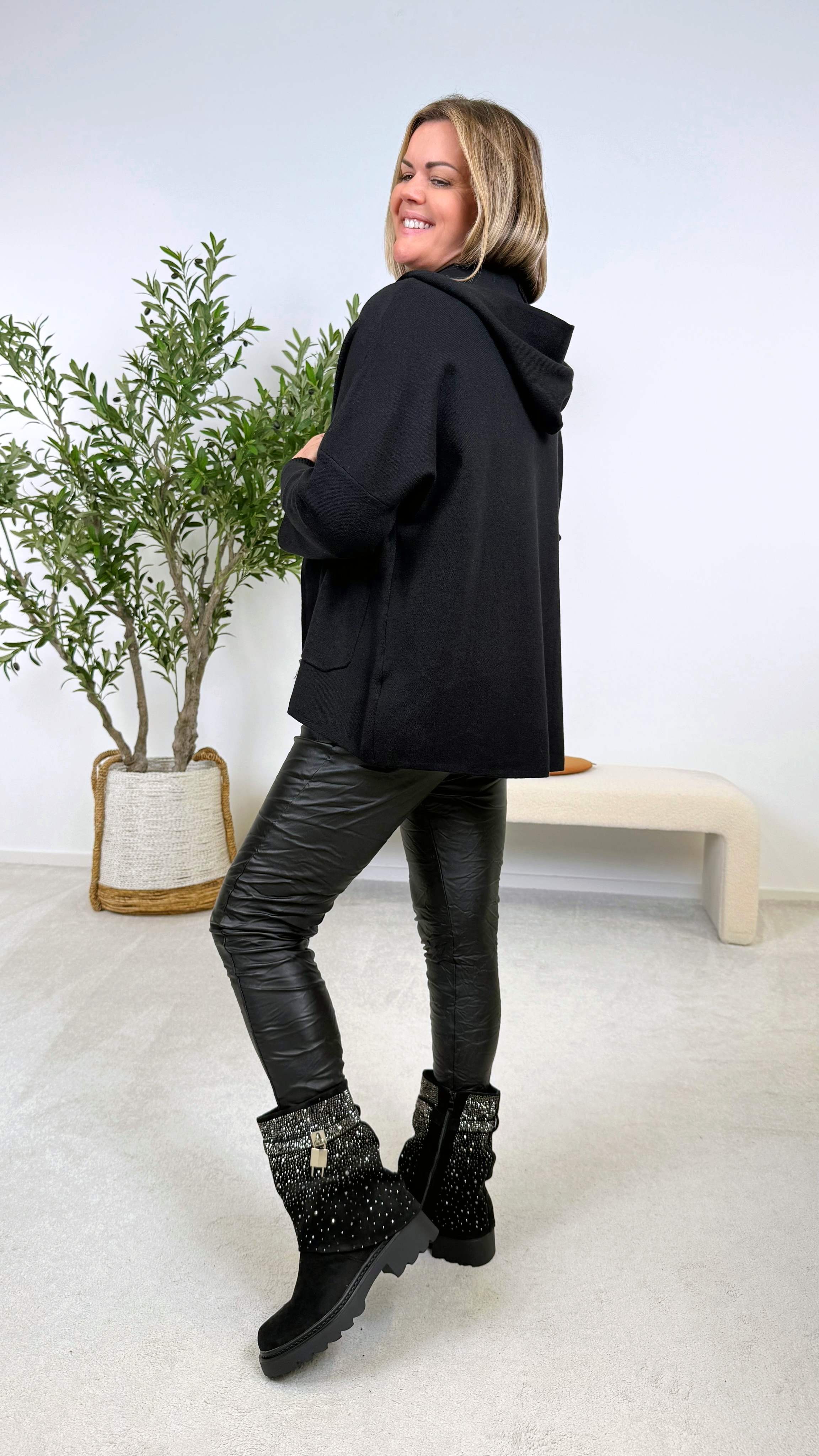 Strickjacke Chill Princess *Schwarz*