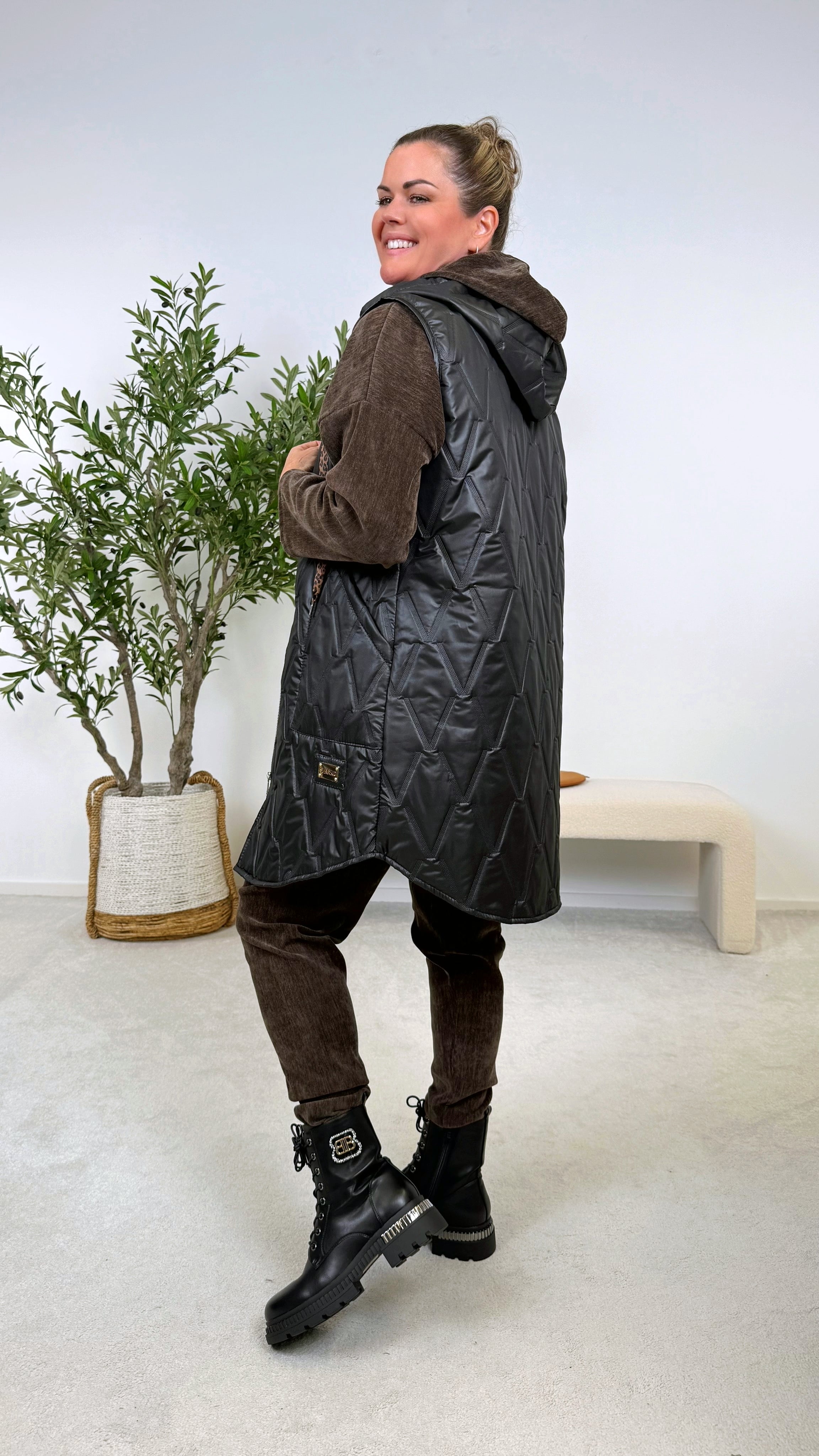 Weste Veluxe Vest *Schwarz*