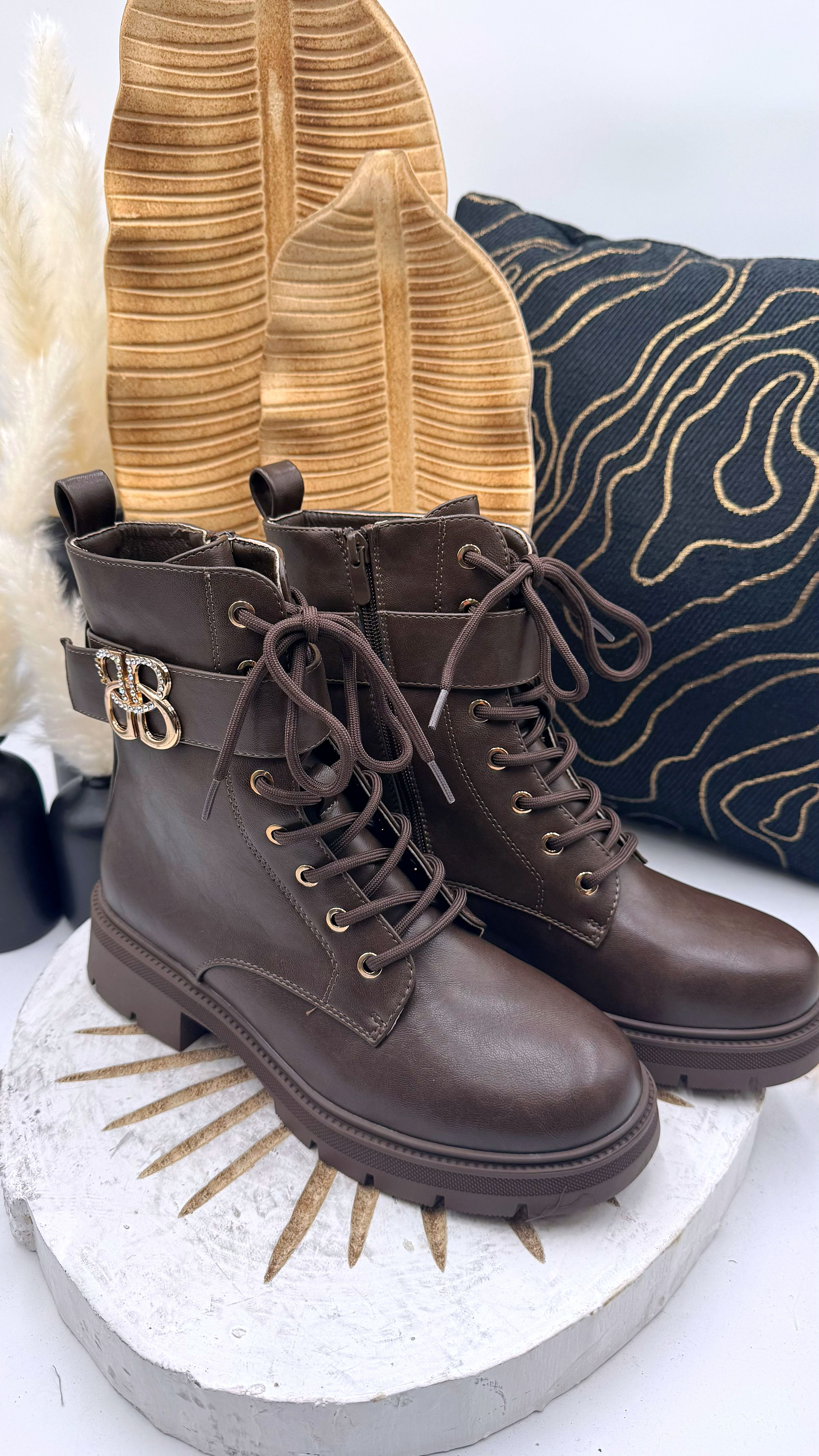 Boots Amber Street *Schoko*