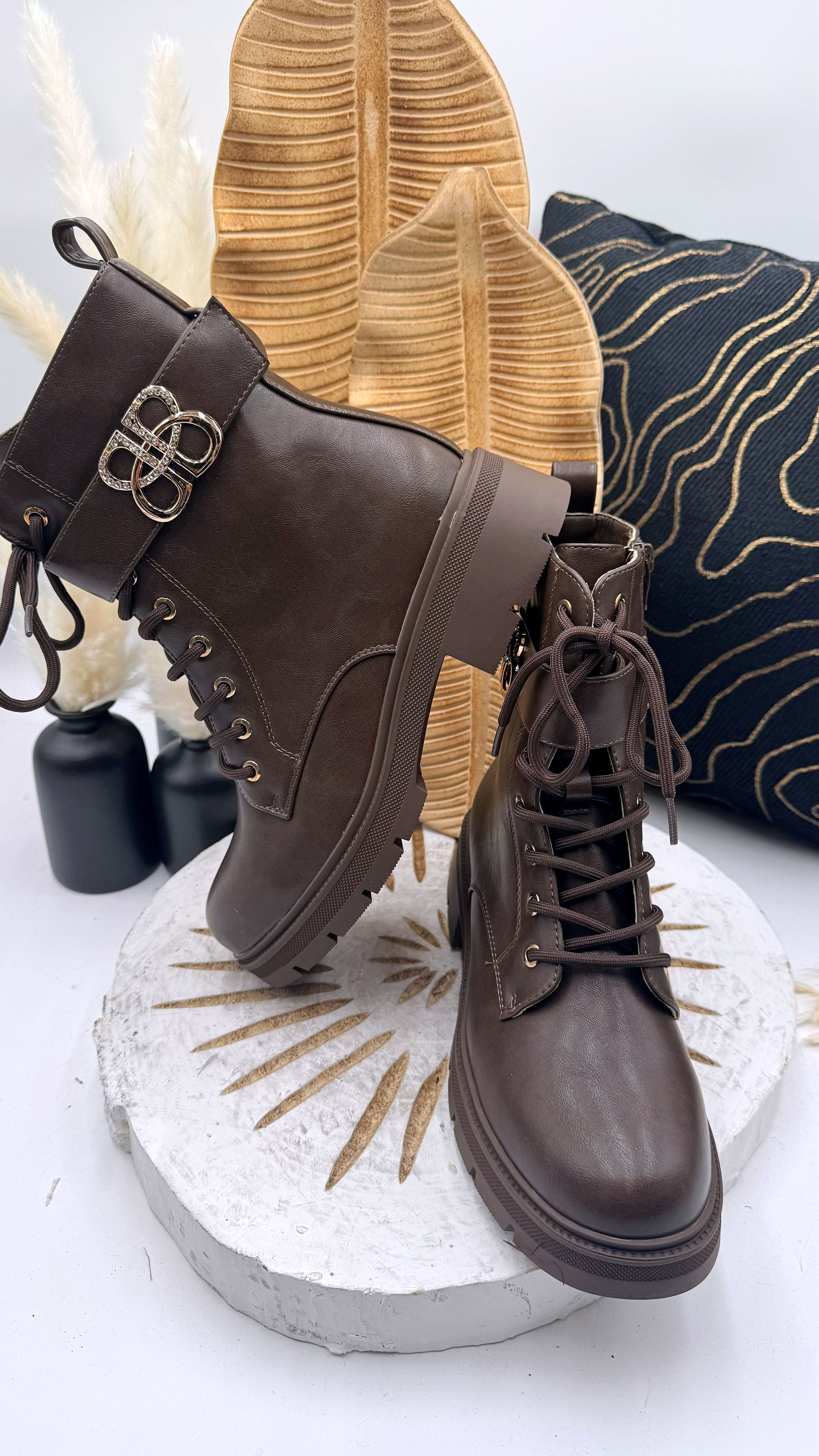 Boots Amber Street *Schoko*