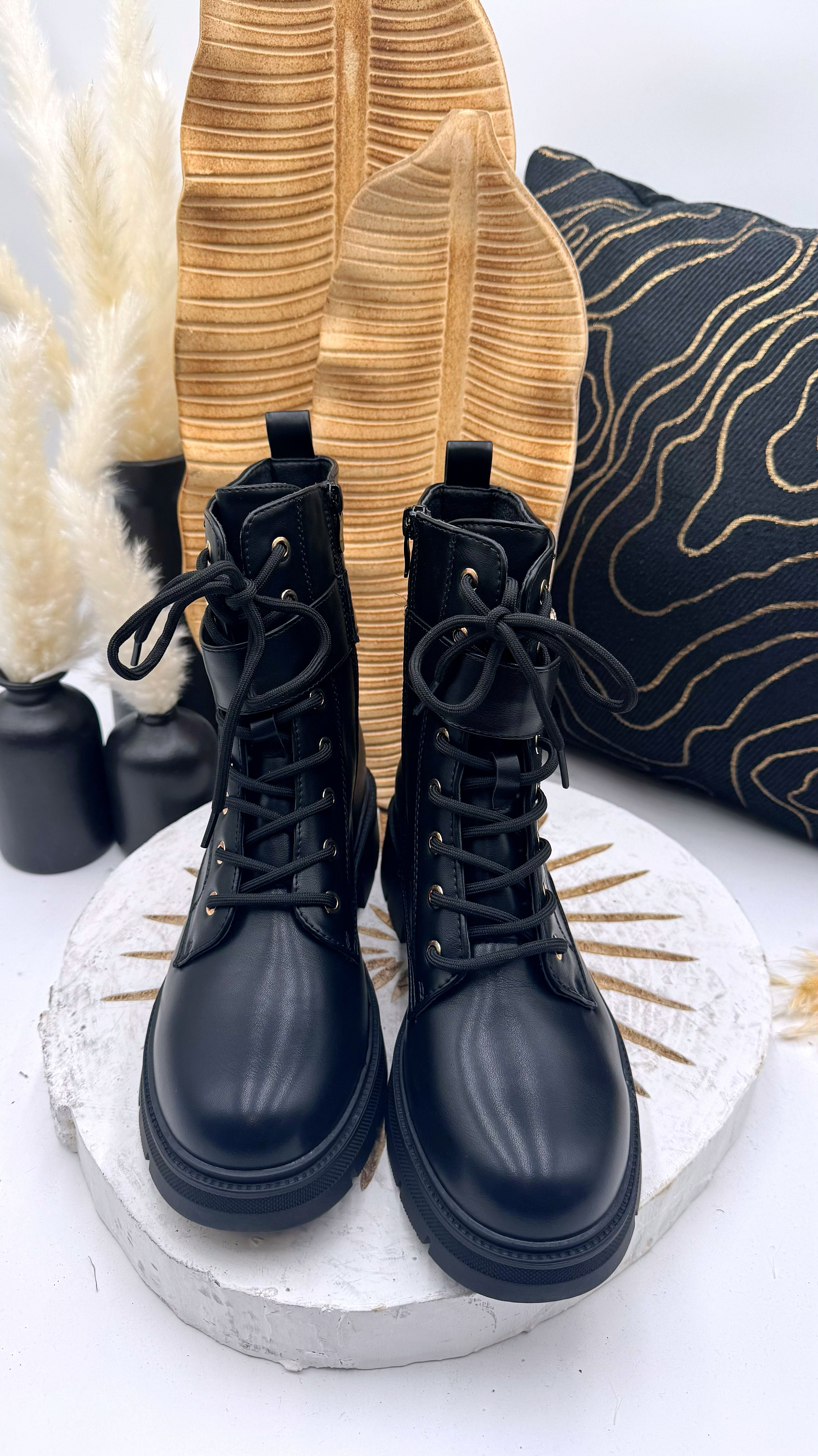 Boots Amber Street *Schwarz