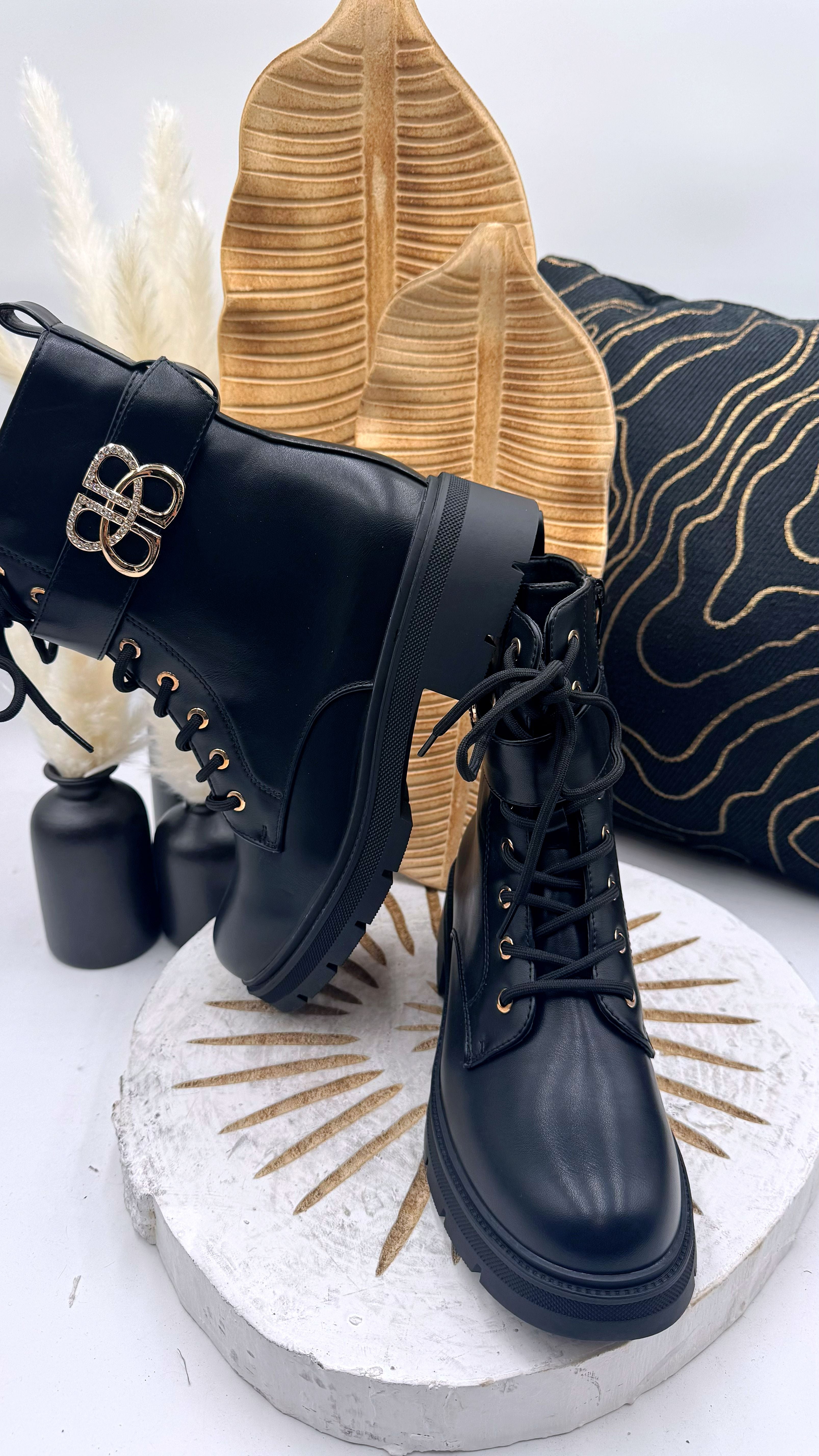 Boots Amber Street *Schwarz