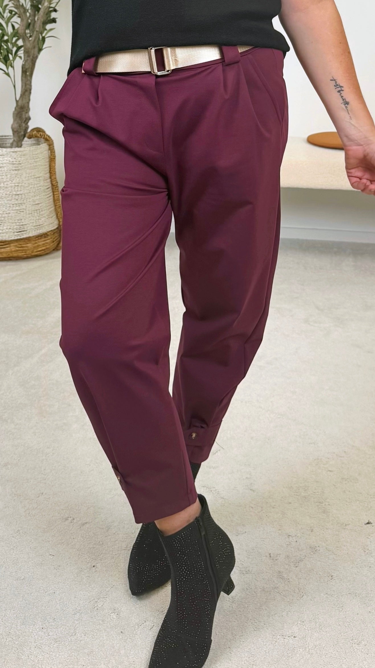 Hose Ankle Detail (9 Farben)