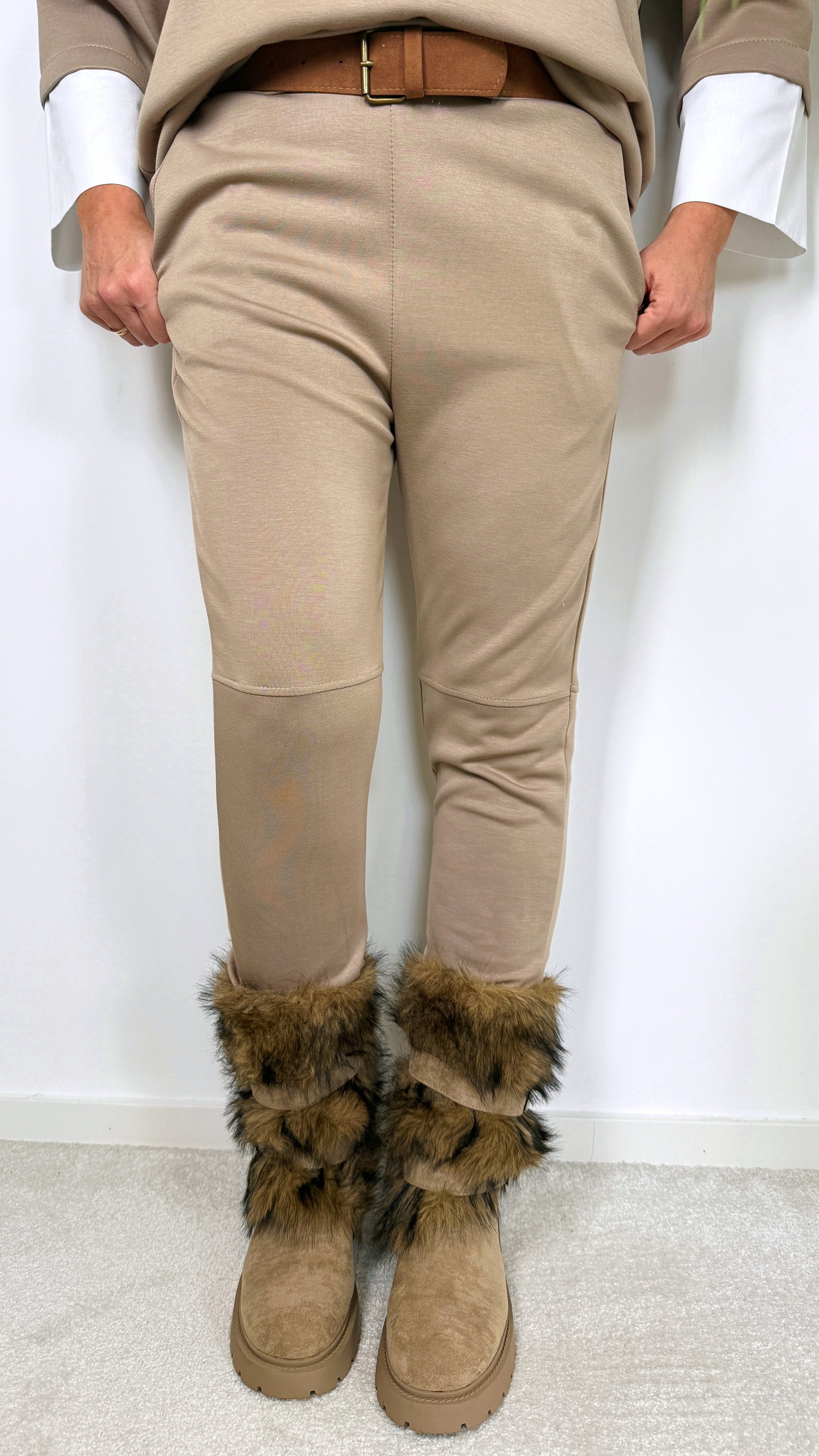 Hose Pure Poise *Taupe*