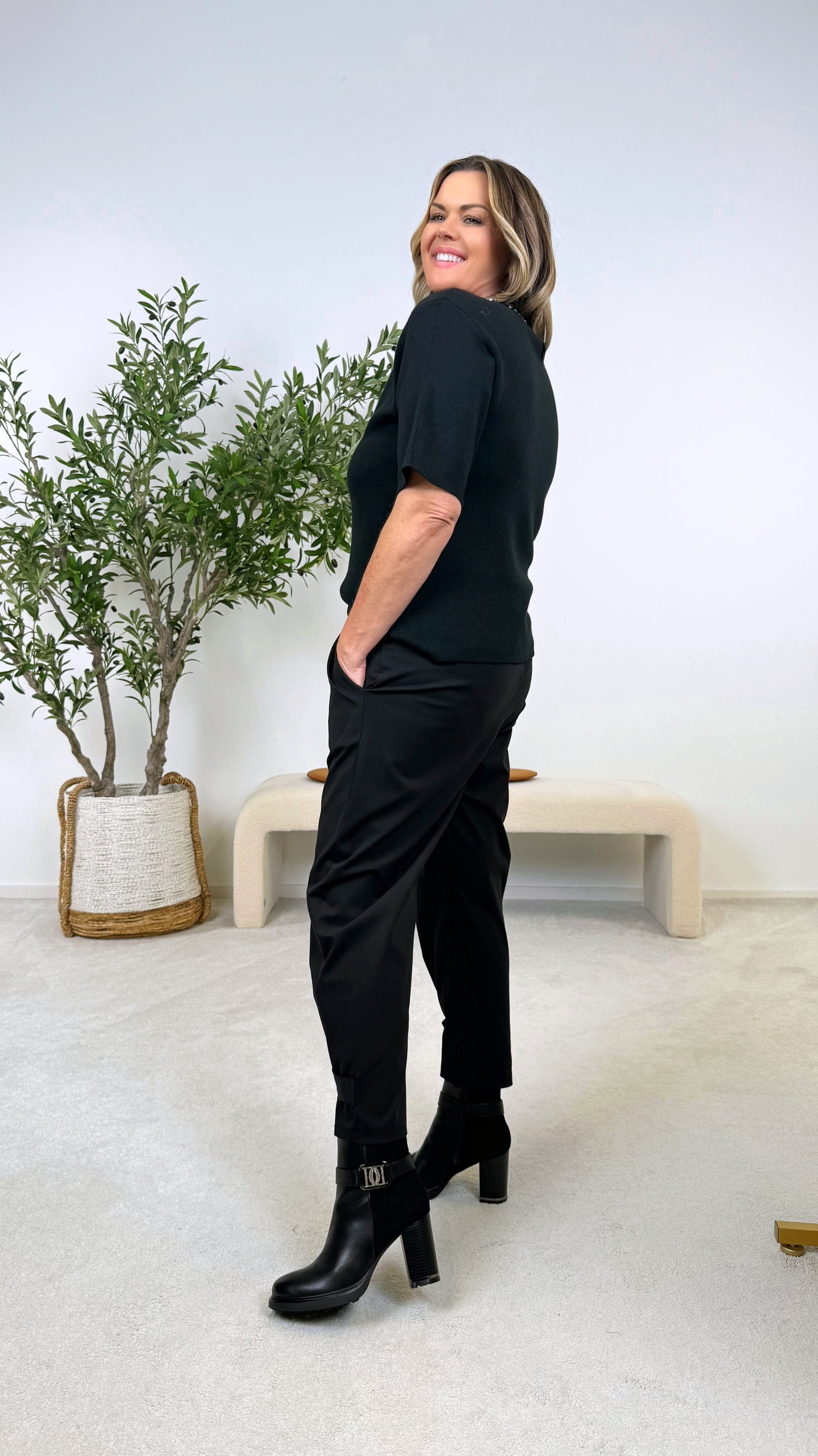 Hose Ankle Detail (9 Farben)