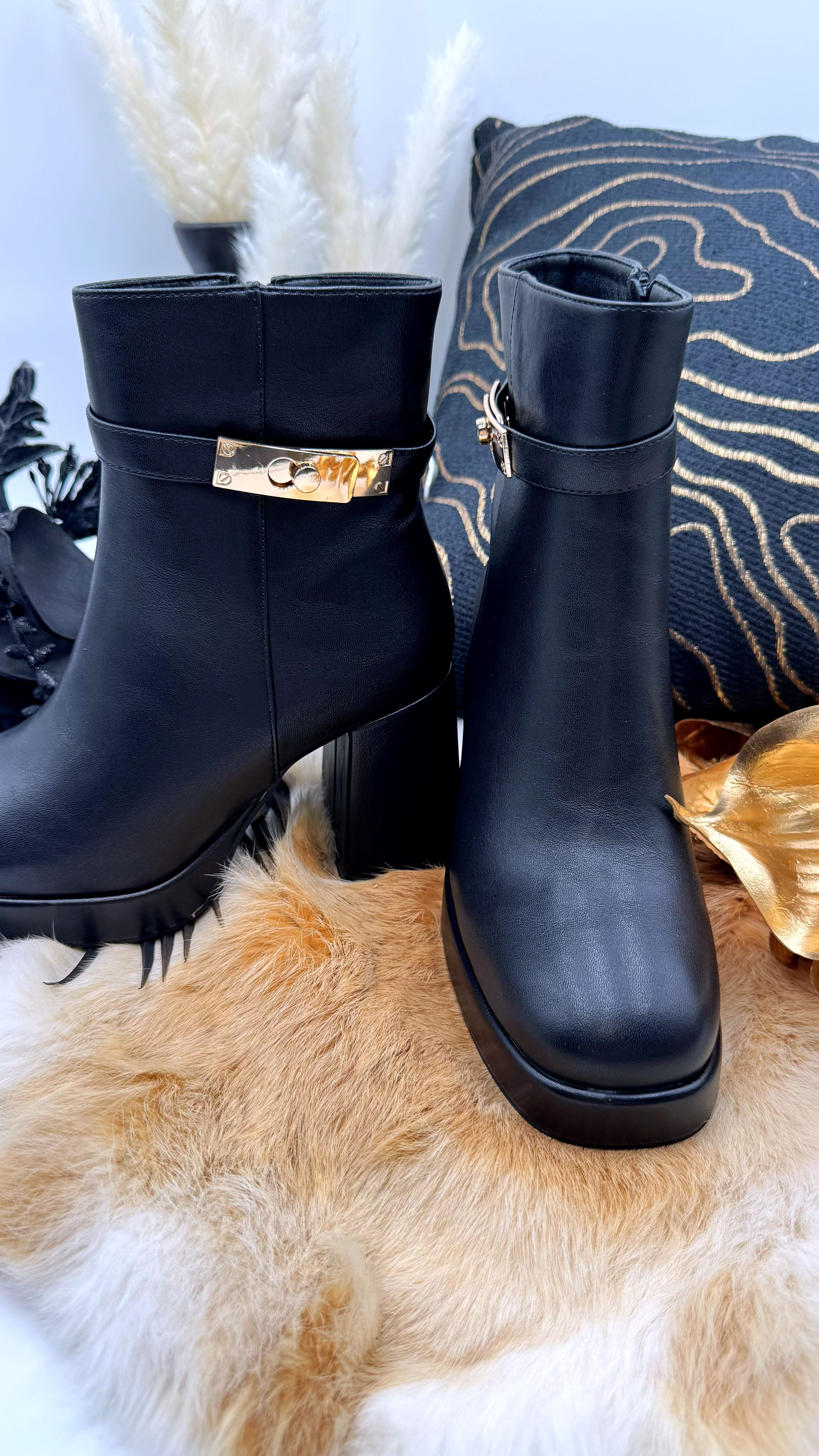 Stiefellette Royal Lock *Schwarz*