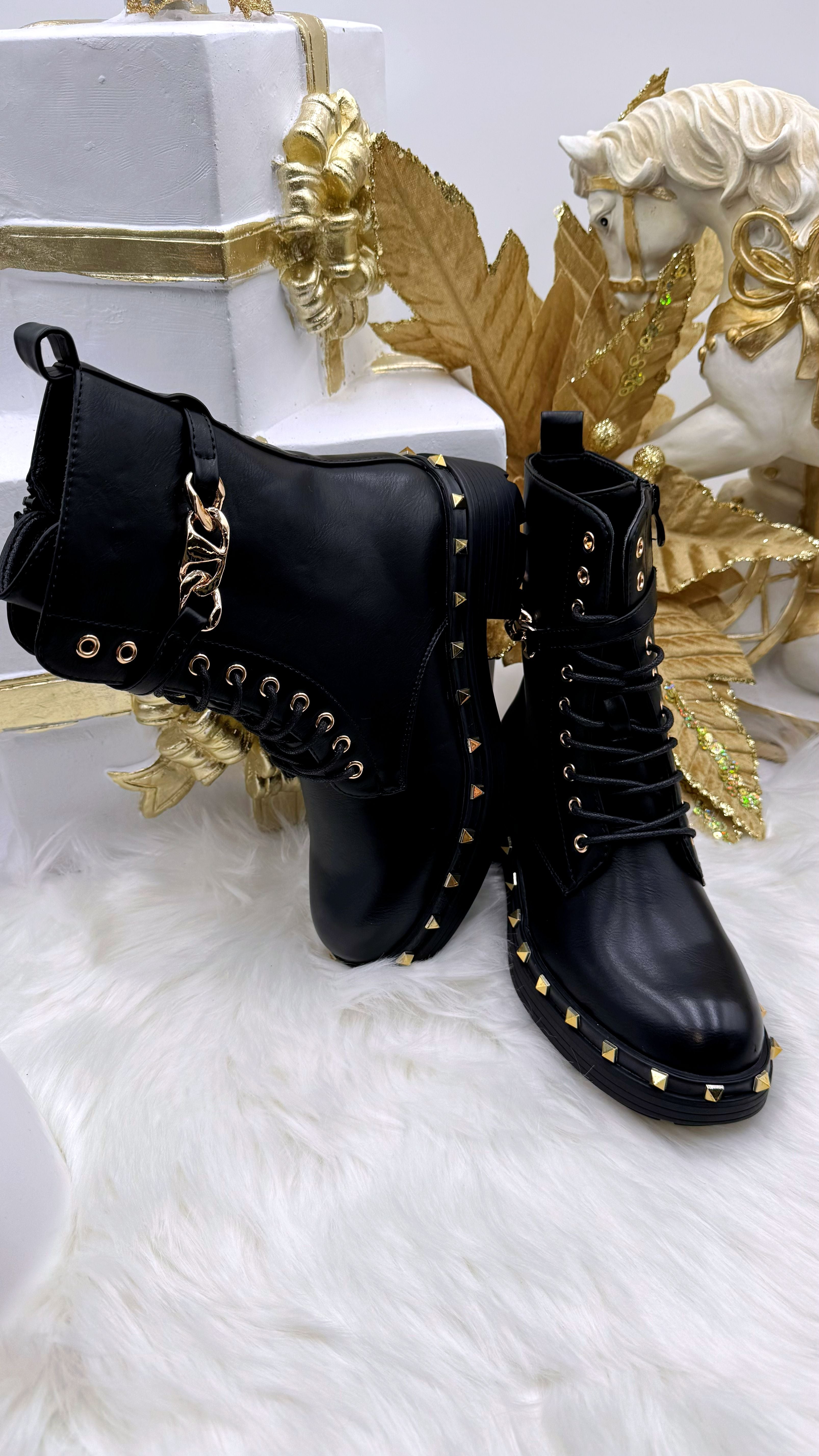 Boots Cognac Queen *Schwarz*