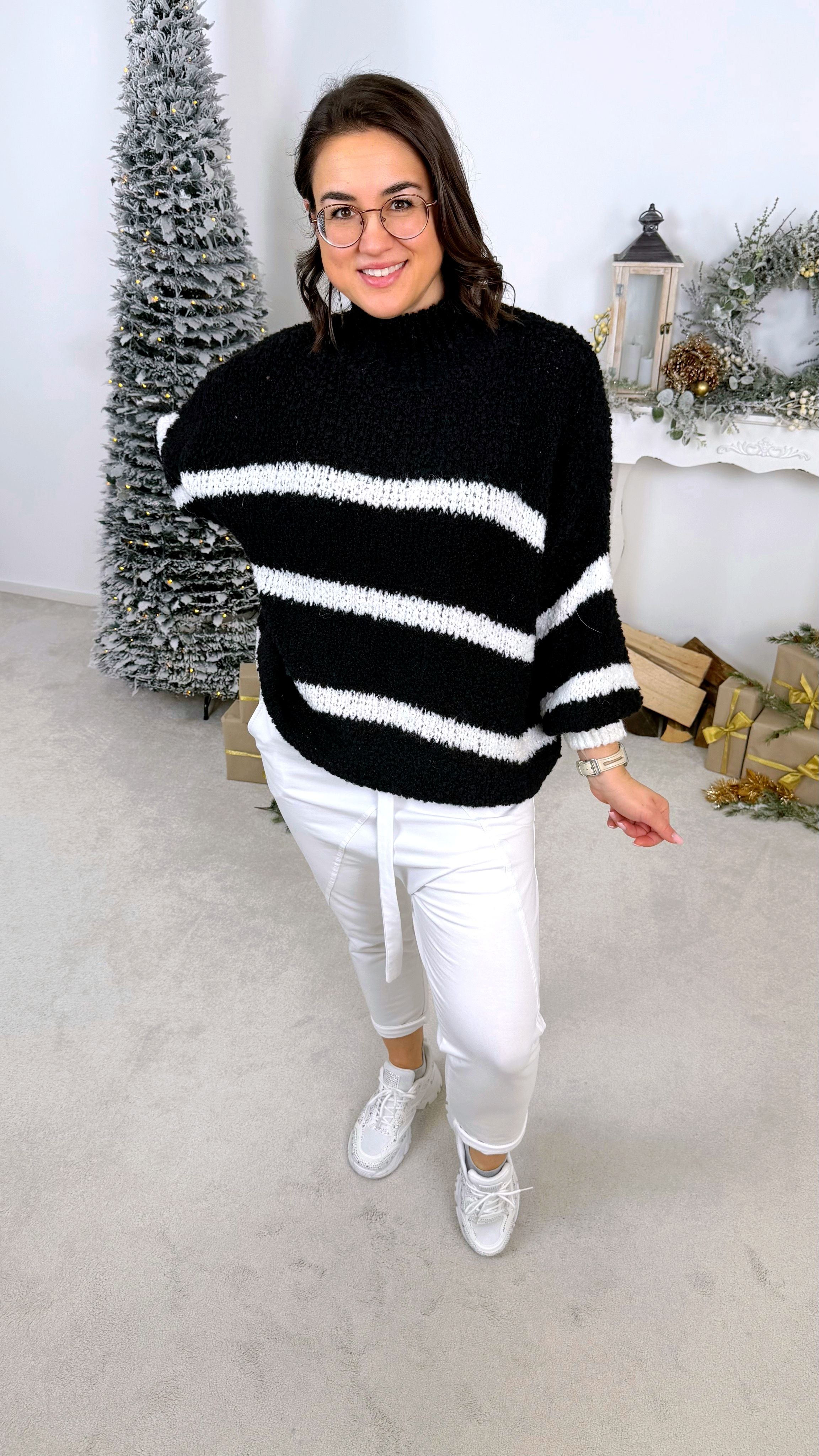 Pullover Warm Lines *Schwarz*