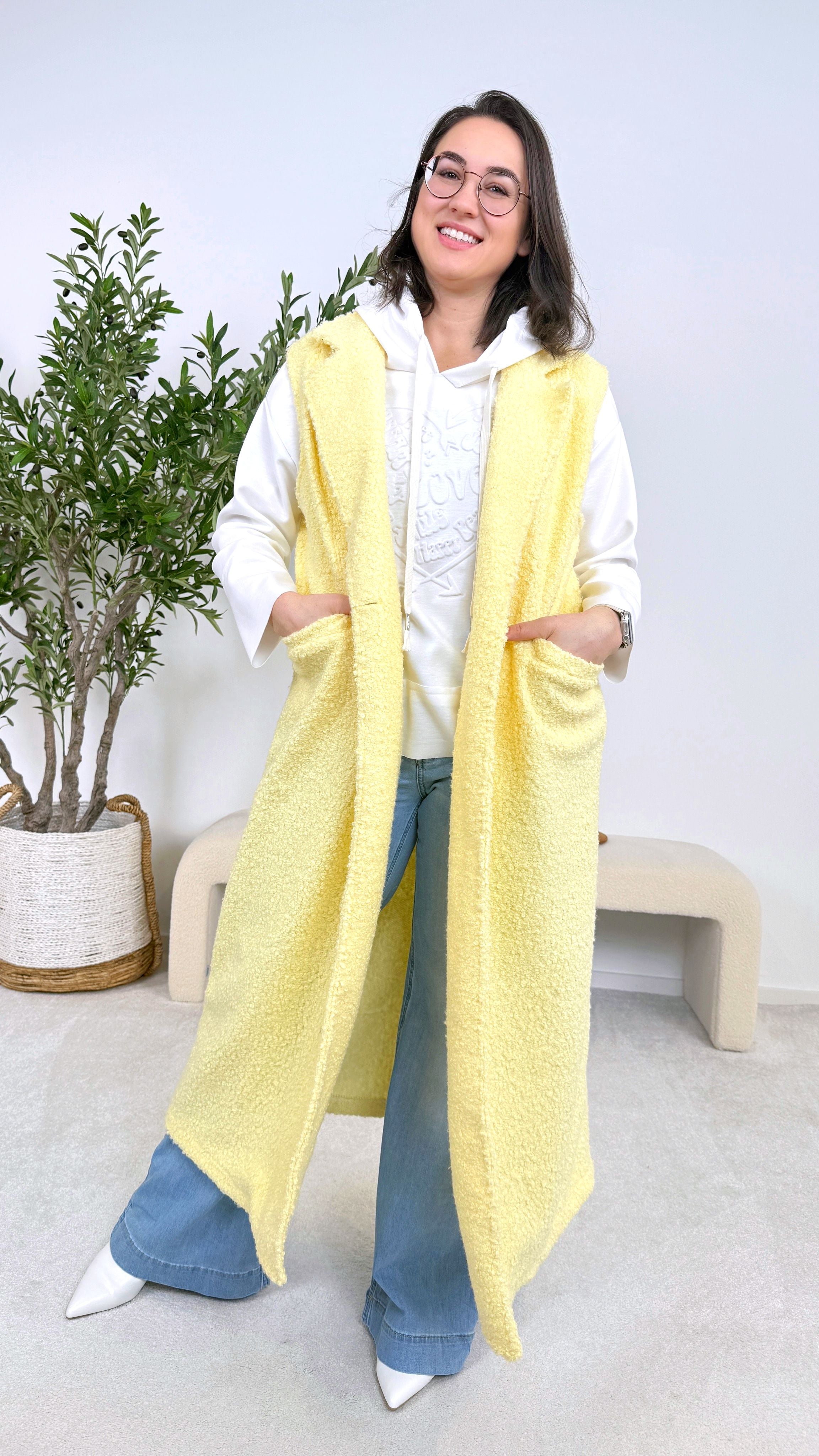 Lange Boclé Weste Quiet Luxury *Gelb*