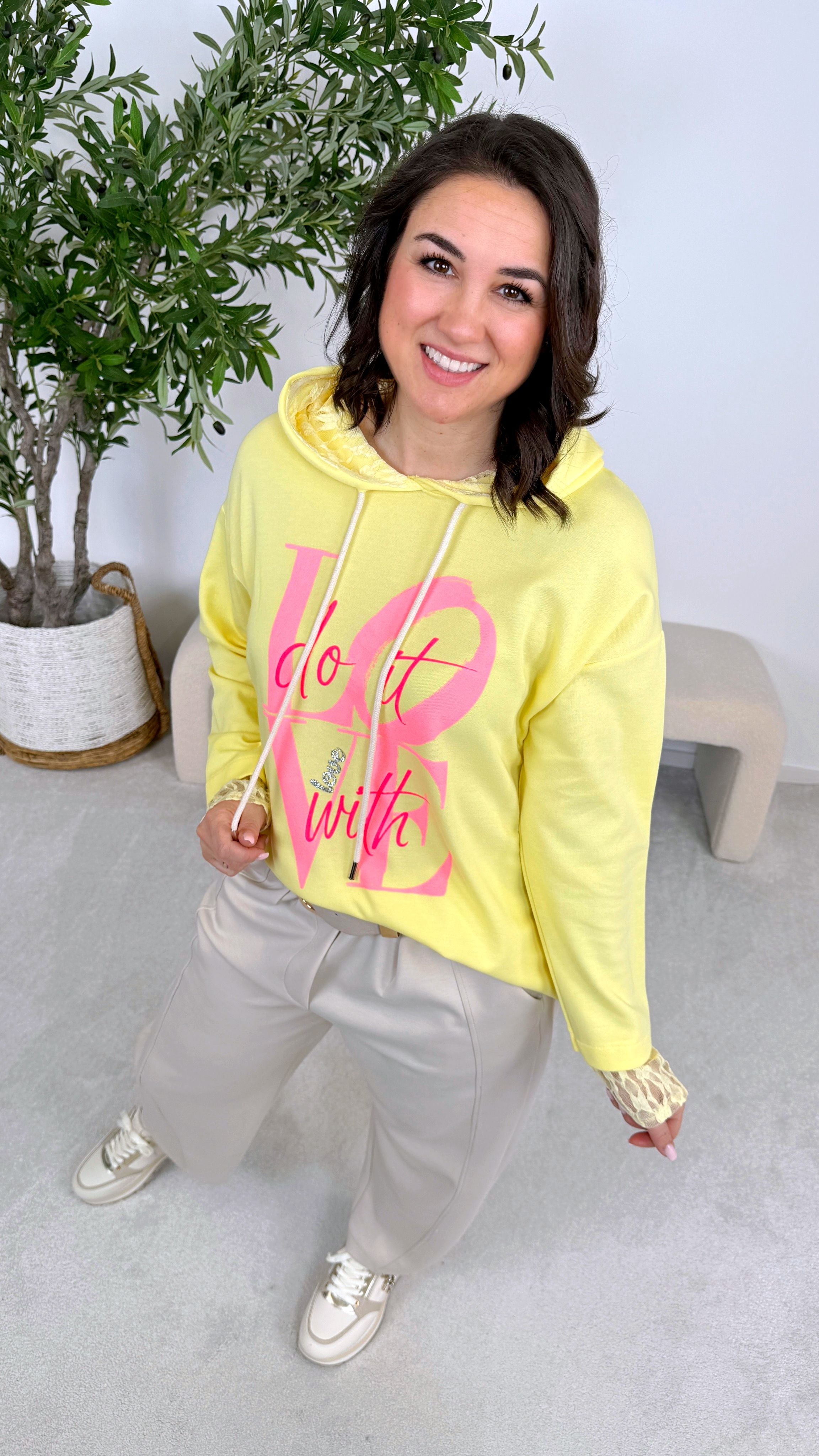 Hoodie Do It With Love *Gelb*