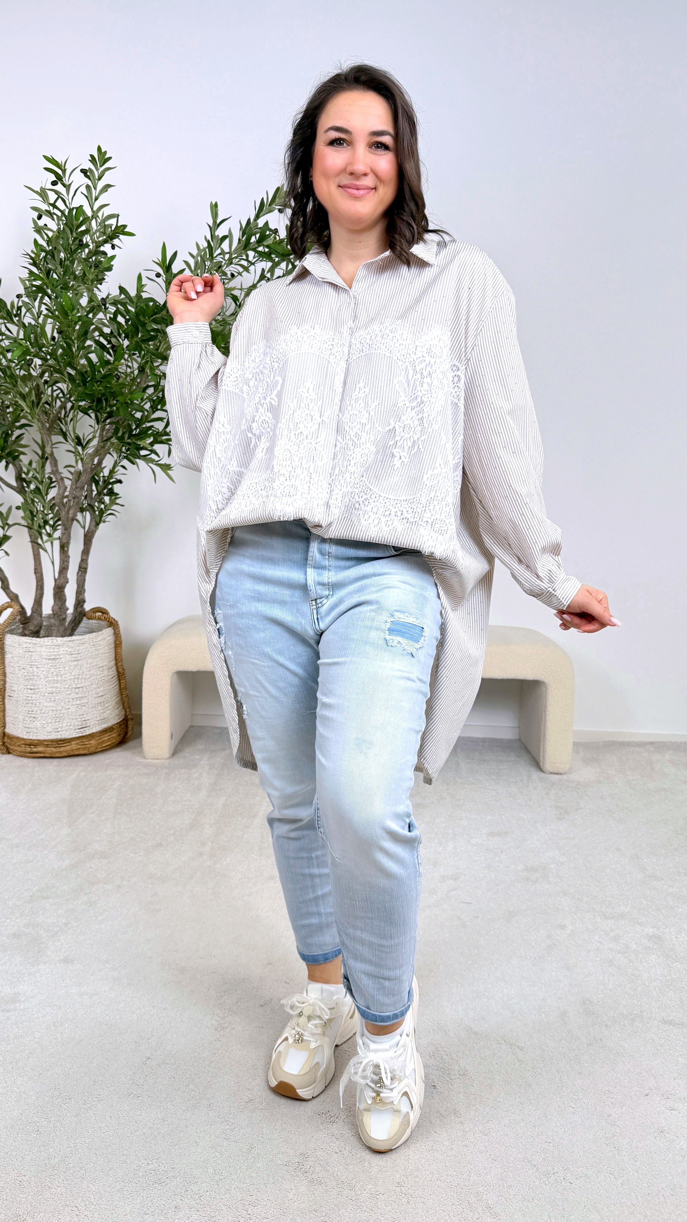 Bluse Lace & Glam *Beige*