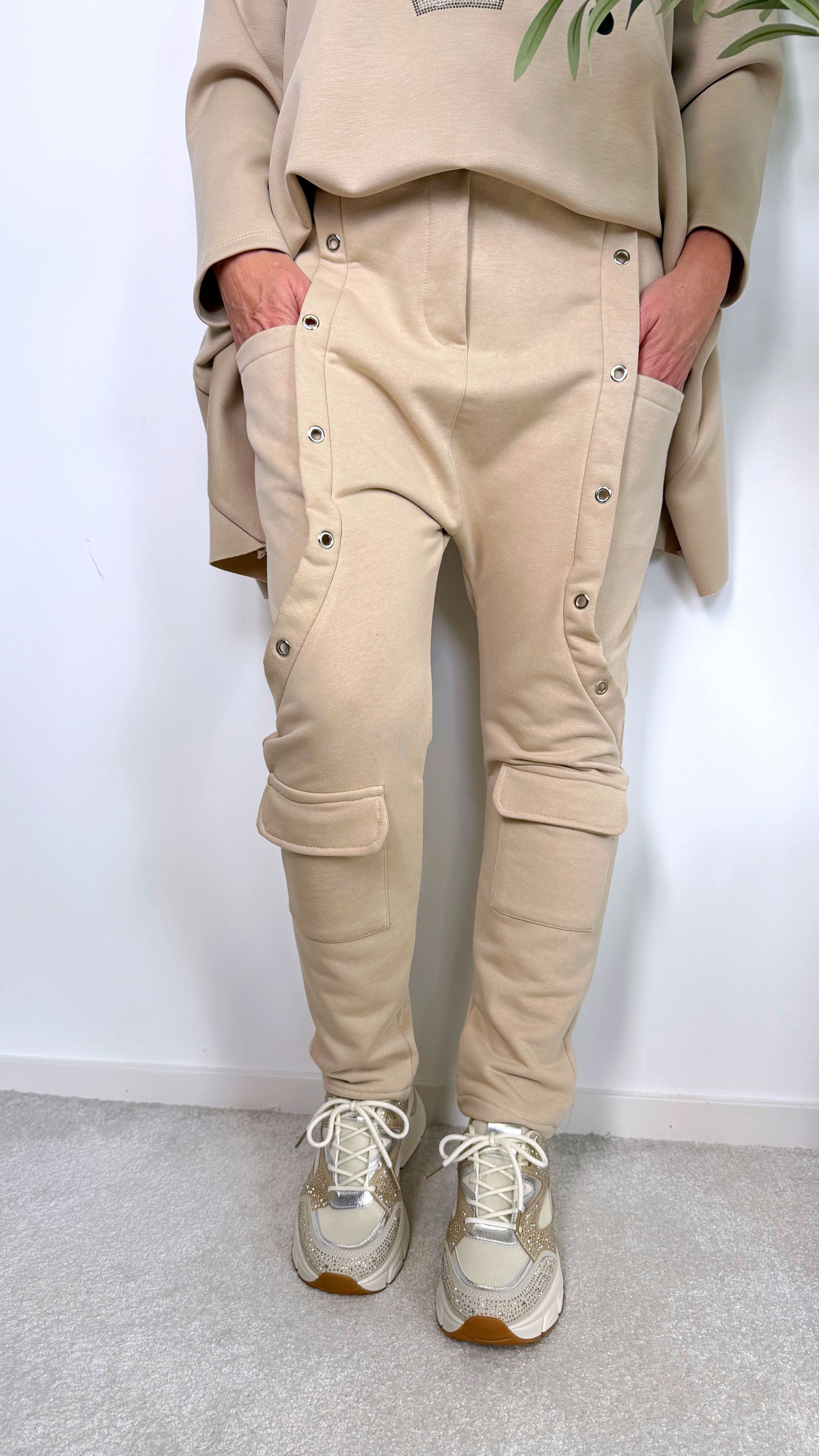 Baggy Sweathose Energy Queen *Camel-Hell*