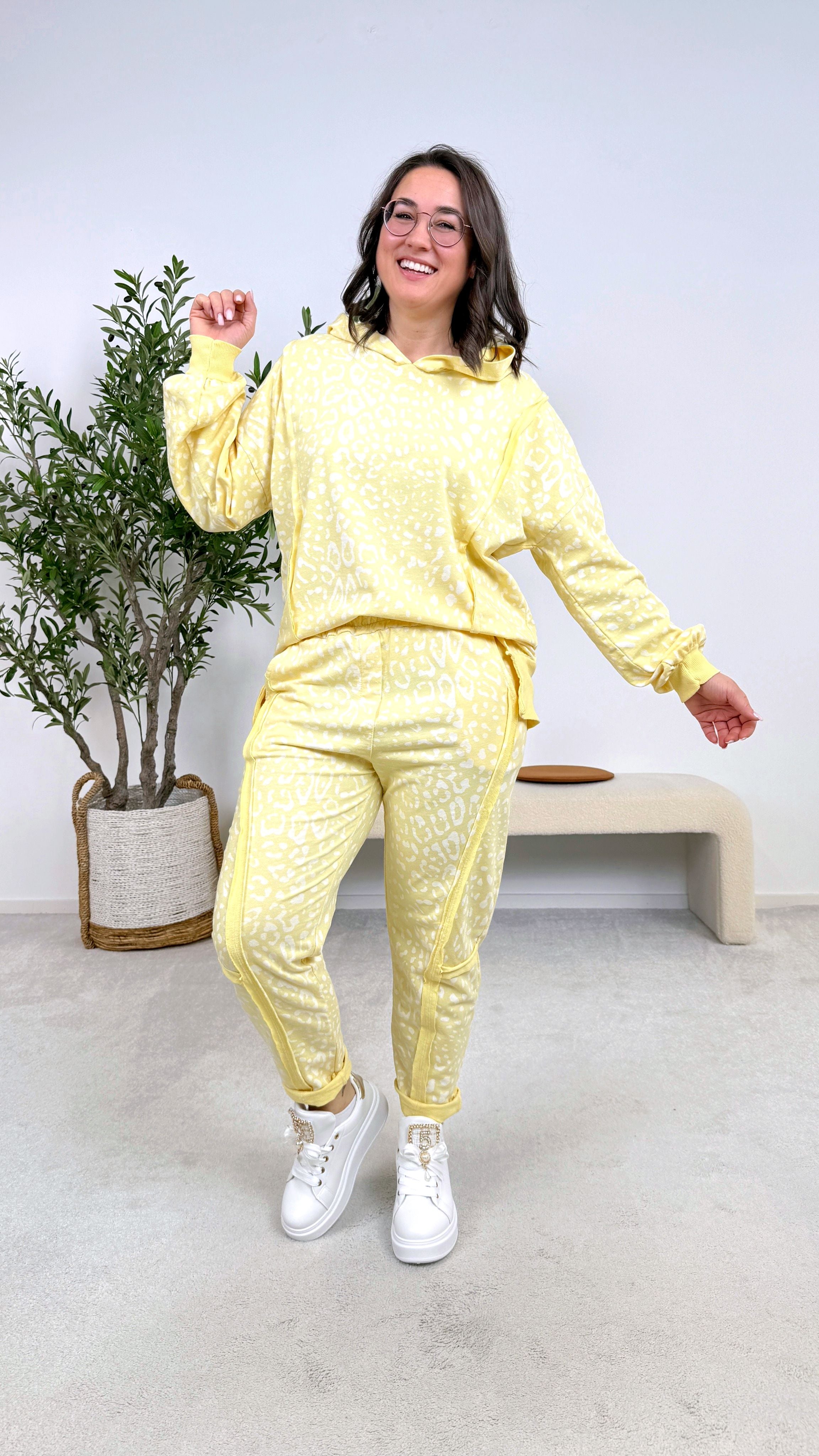 Hoodie Wild Lounge *Gelb*