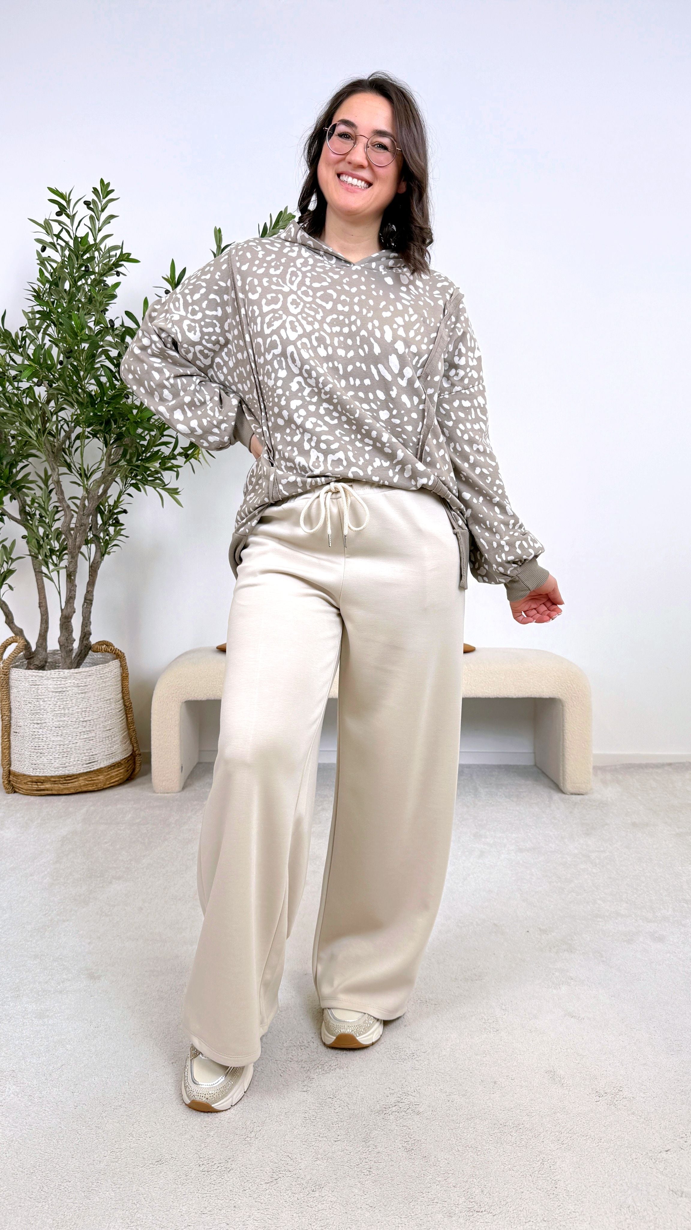 Hoodie Wild Lounge *Taupe*