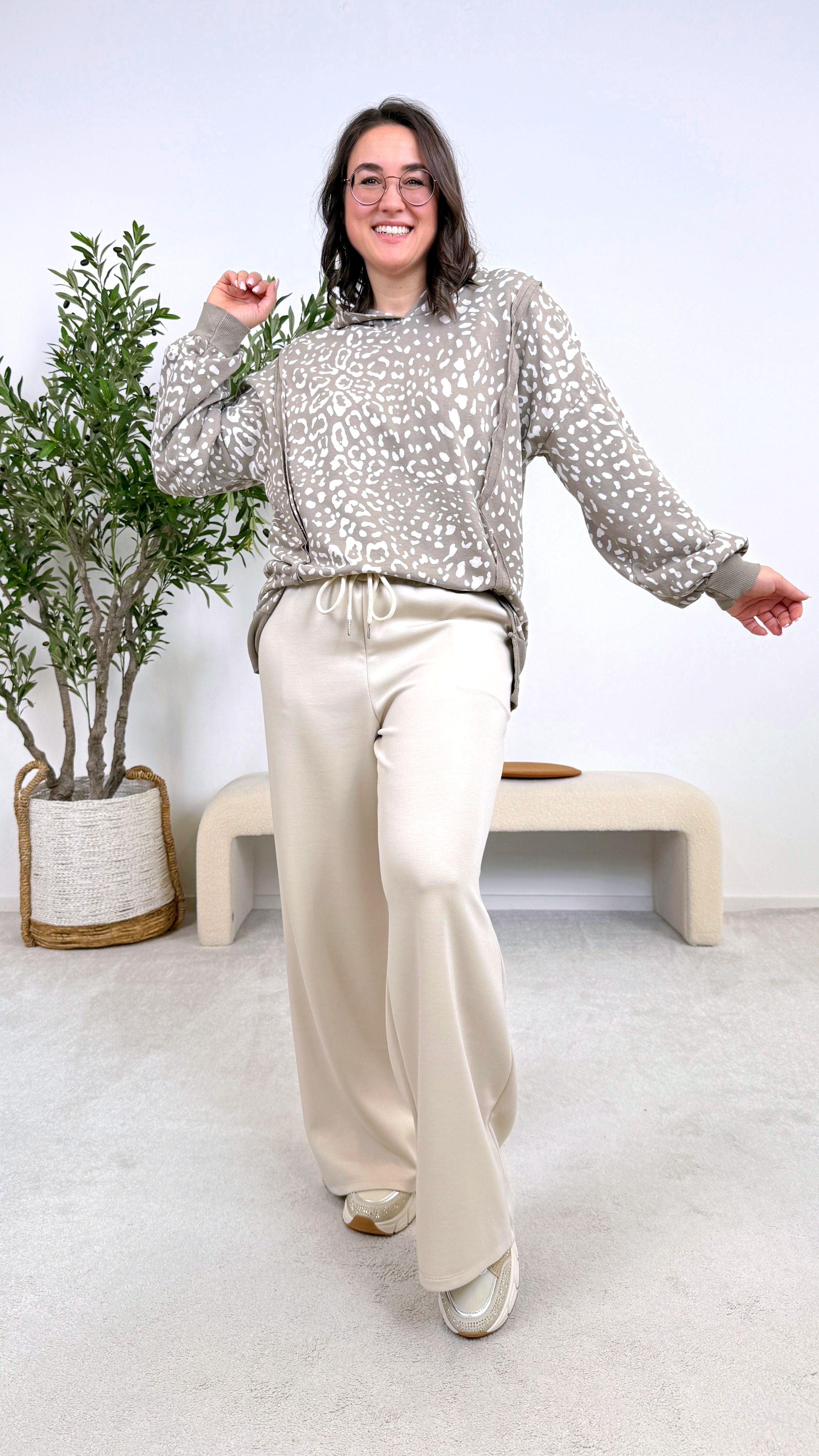 Hoodie Wild Lounge *Taupe*