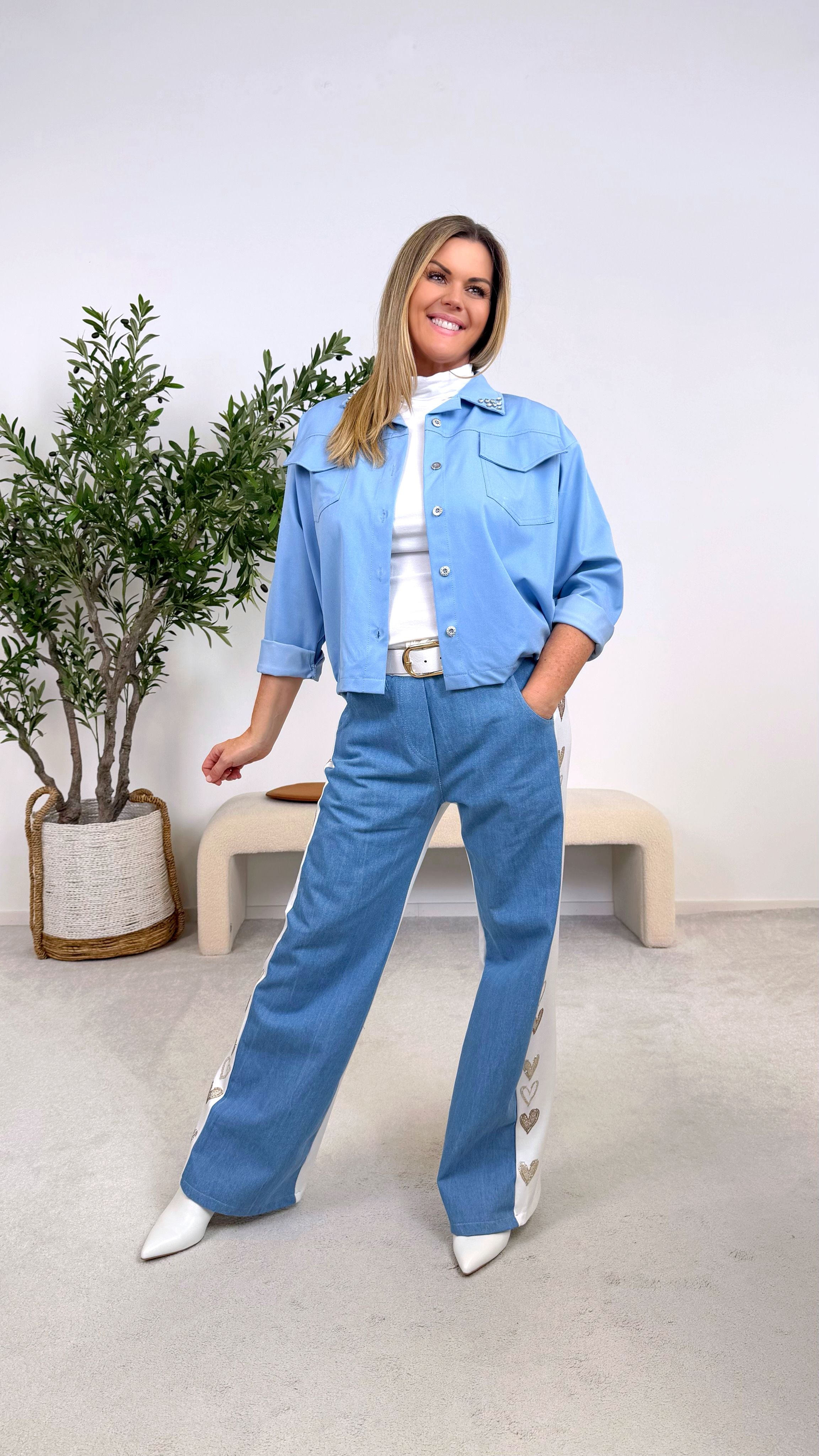 Kurze Jacke Boss With Sparkle *Hellblau*