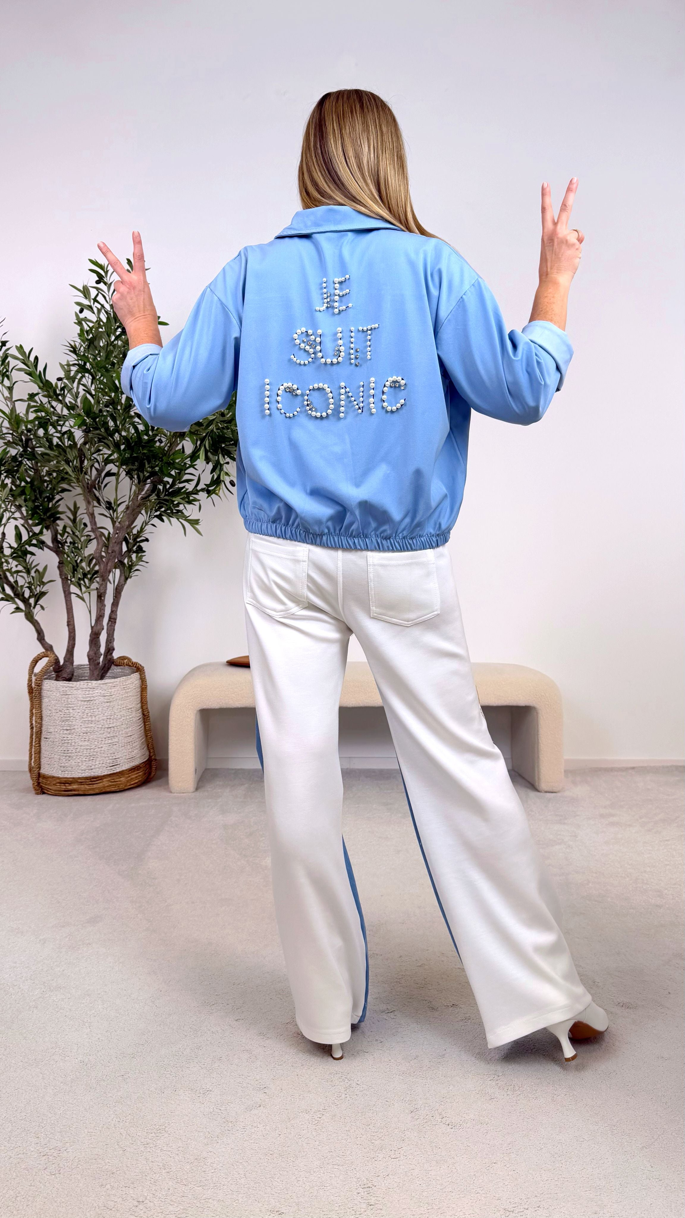 Kurze Jacke Boss With Sparkle *Hellblau*