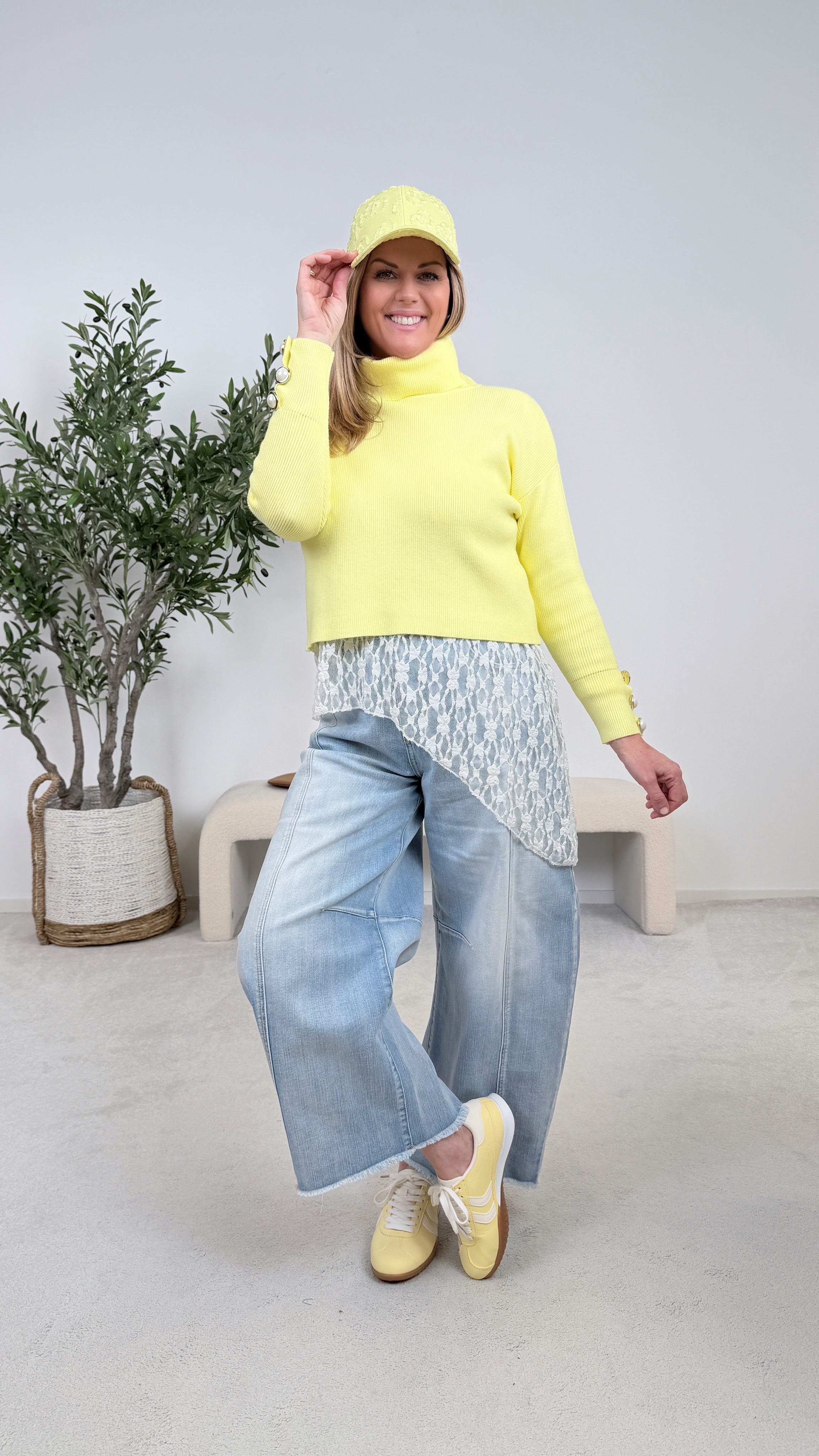 Spitzenshirt Romantic Glow *Woll-Weiß*