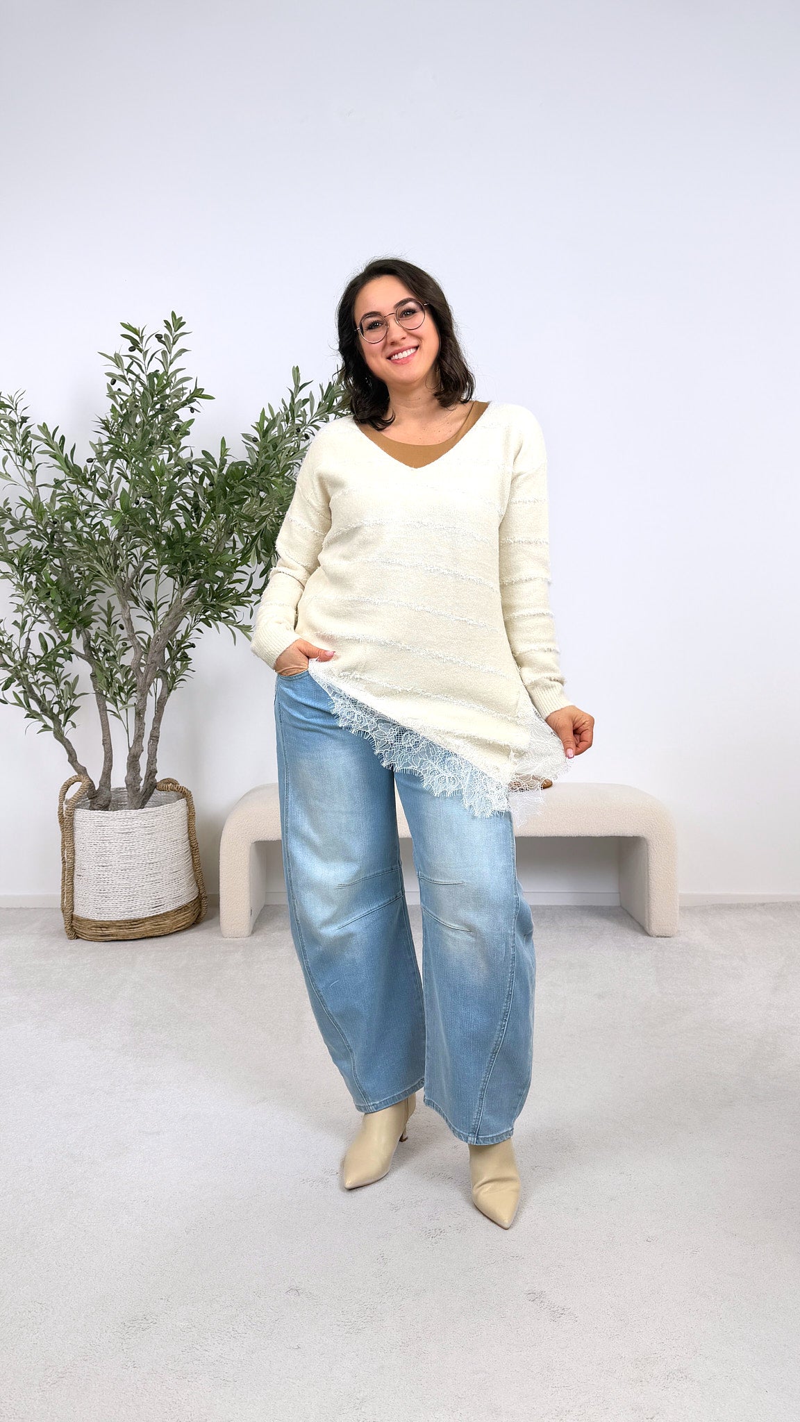 Pullover Fluffy Bloom Lace *Creme*