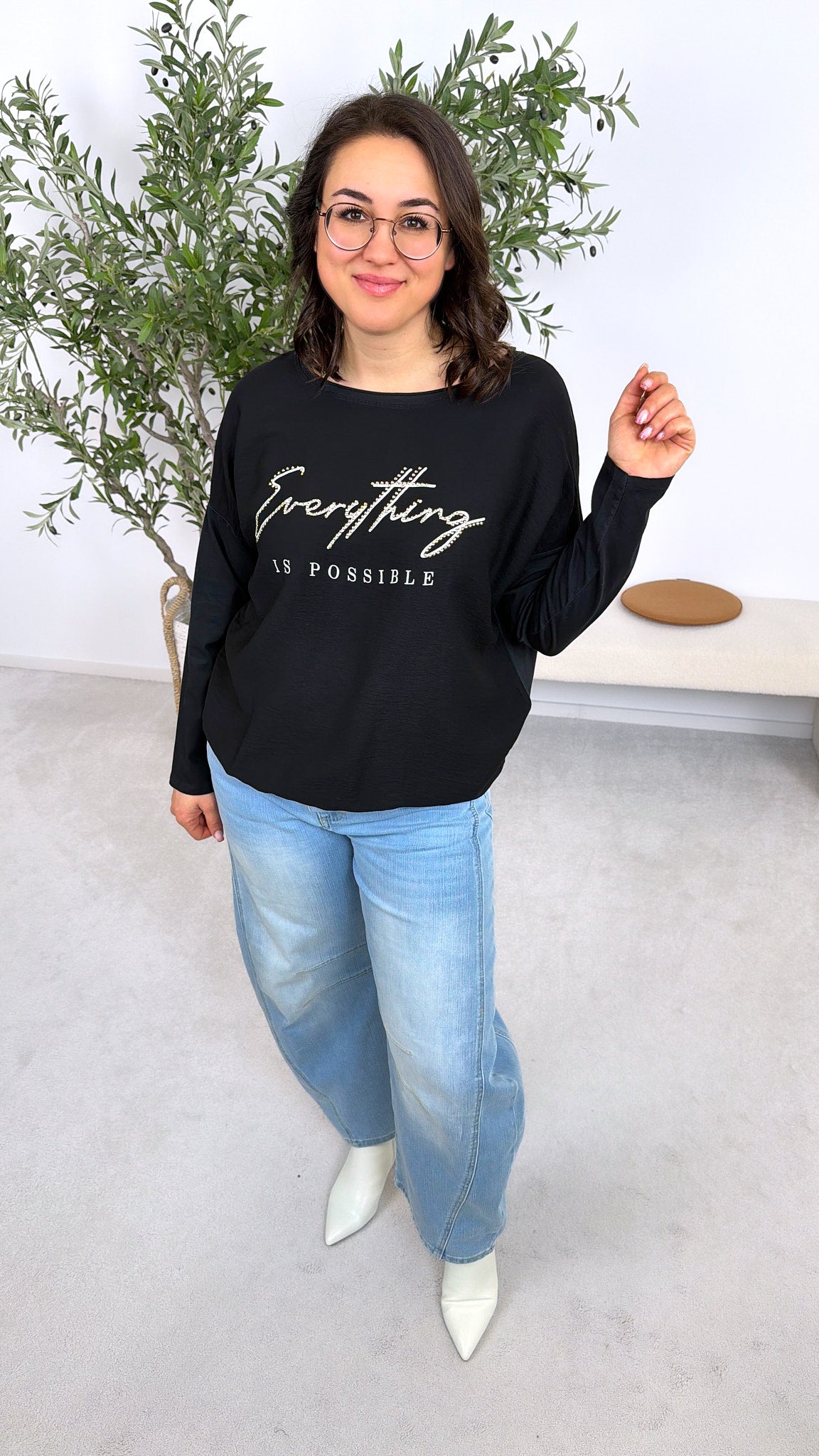 Langarmshirt Everything is Possible *Schwarz*